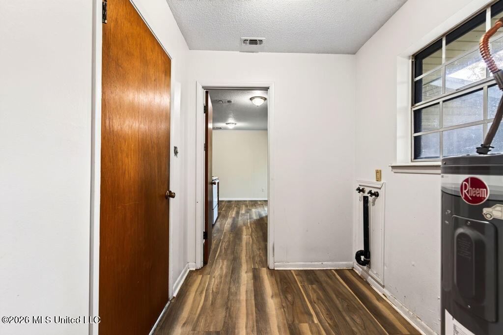 2320 Lynn Avenue Property Photo 18