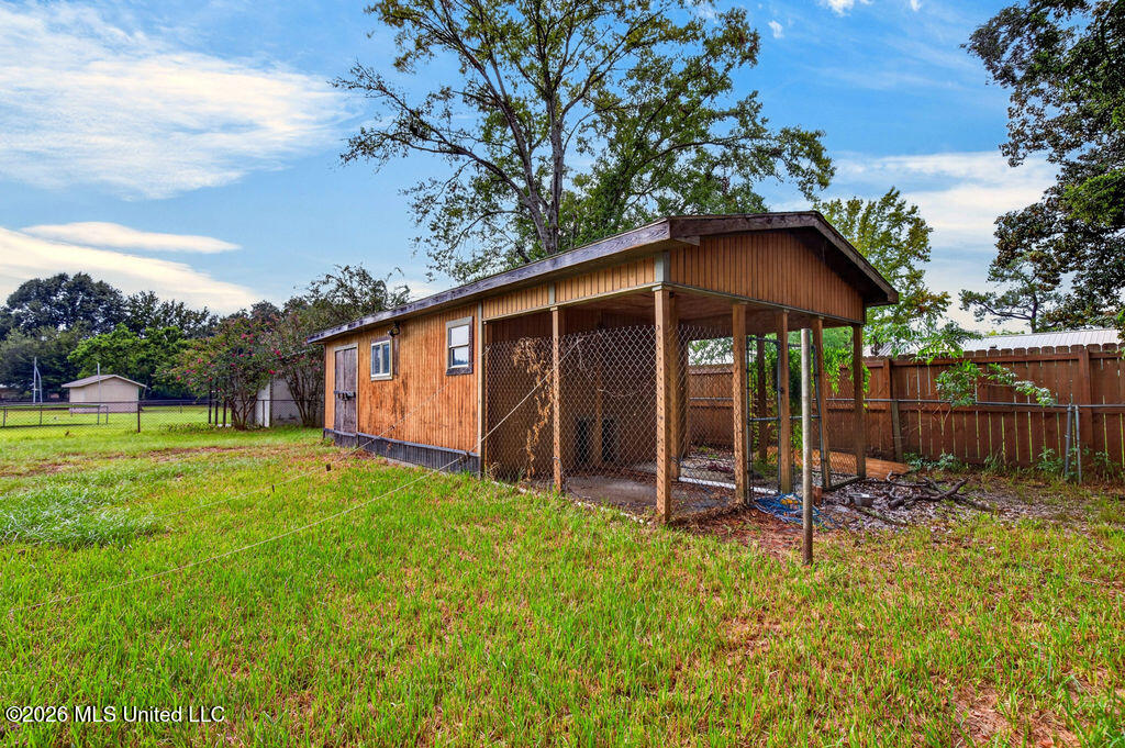 2320 Lynn Avenue Property Photo 32