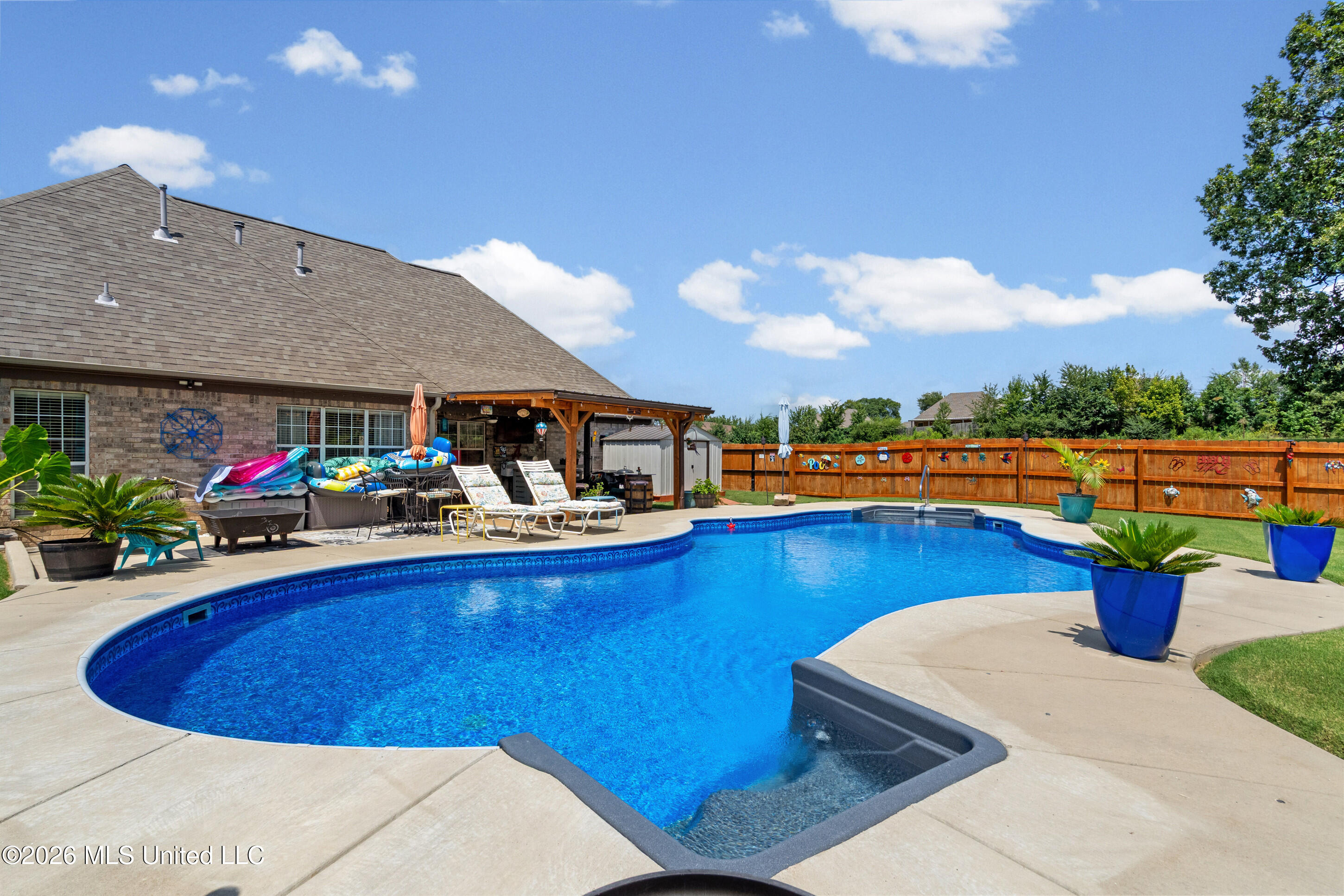 2390 Hamilton Cove Property Photo 27