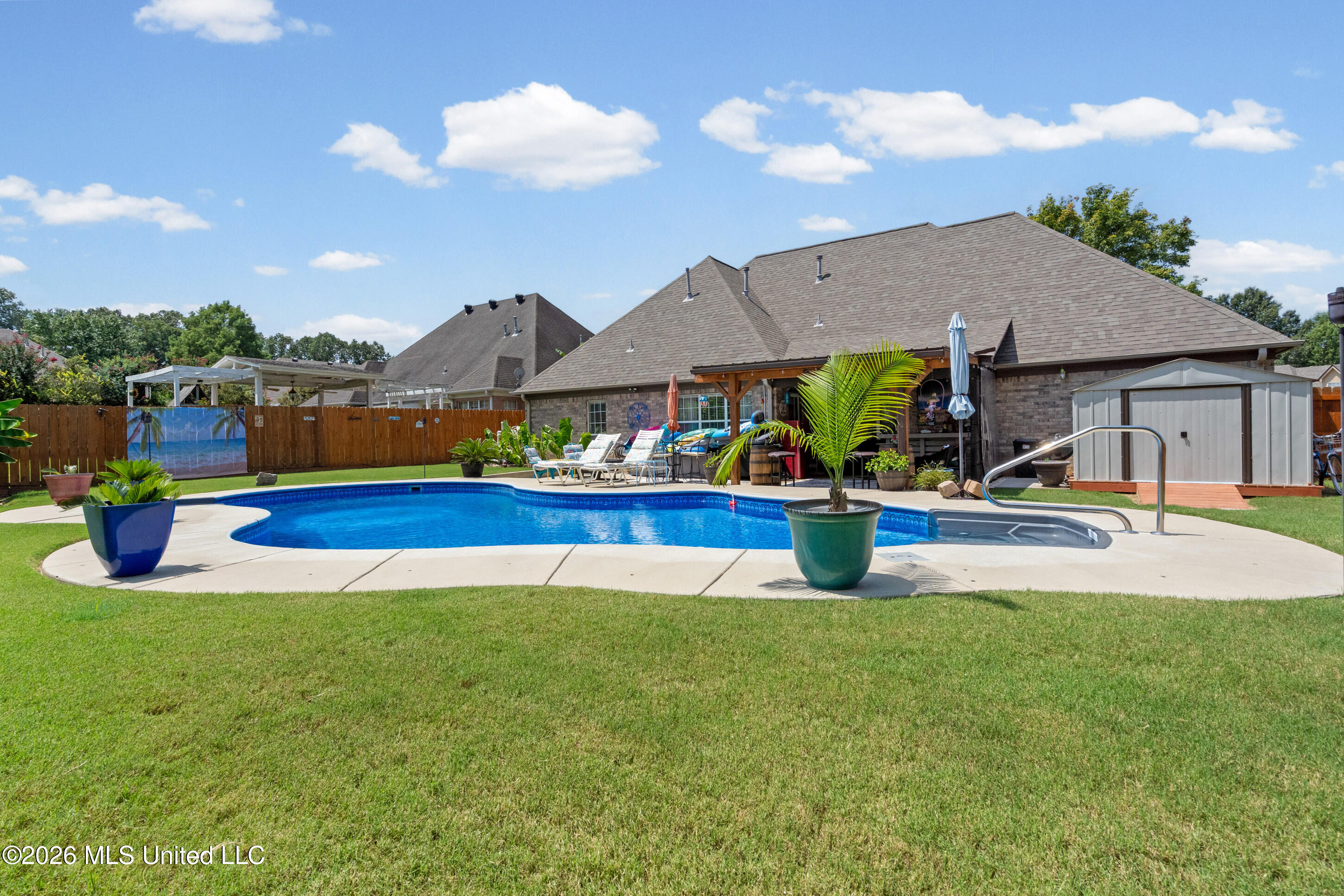 2390 Hamilton Cove Property Photo 28