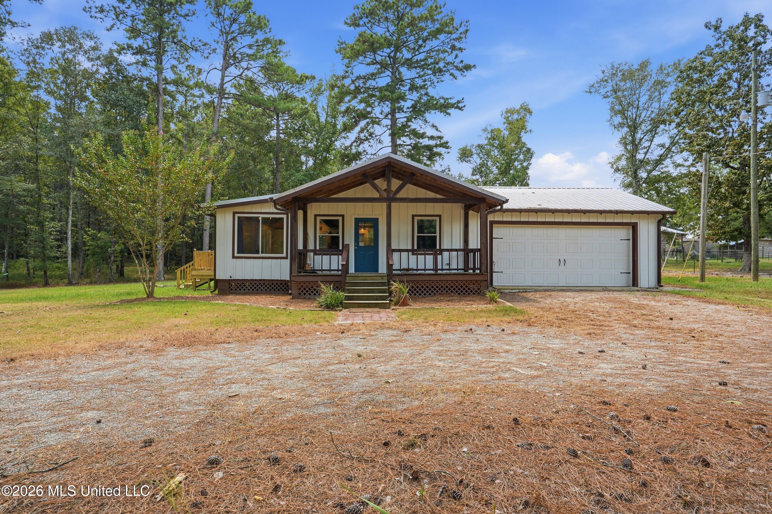 199 Easy Street Property Photo 1