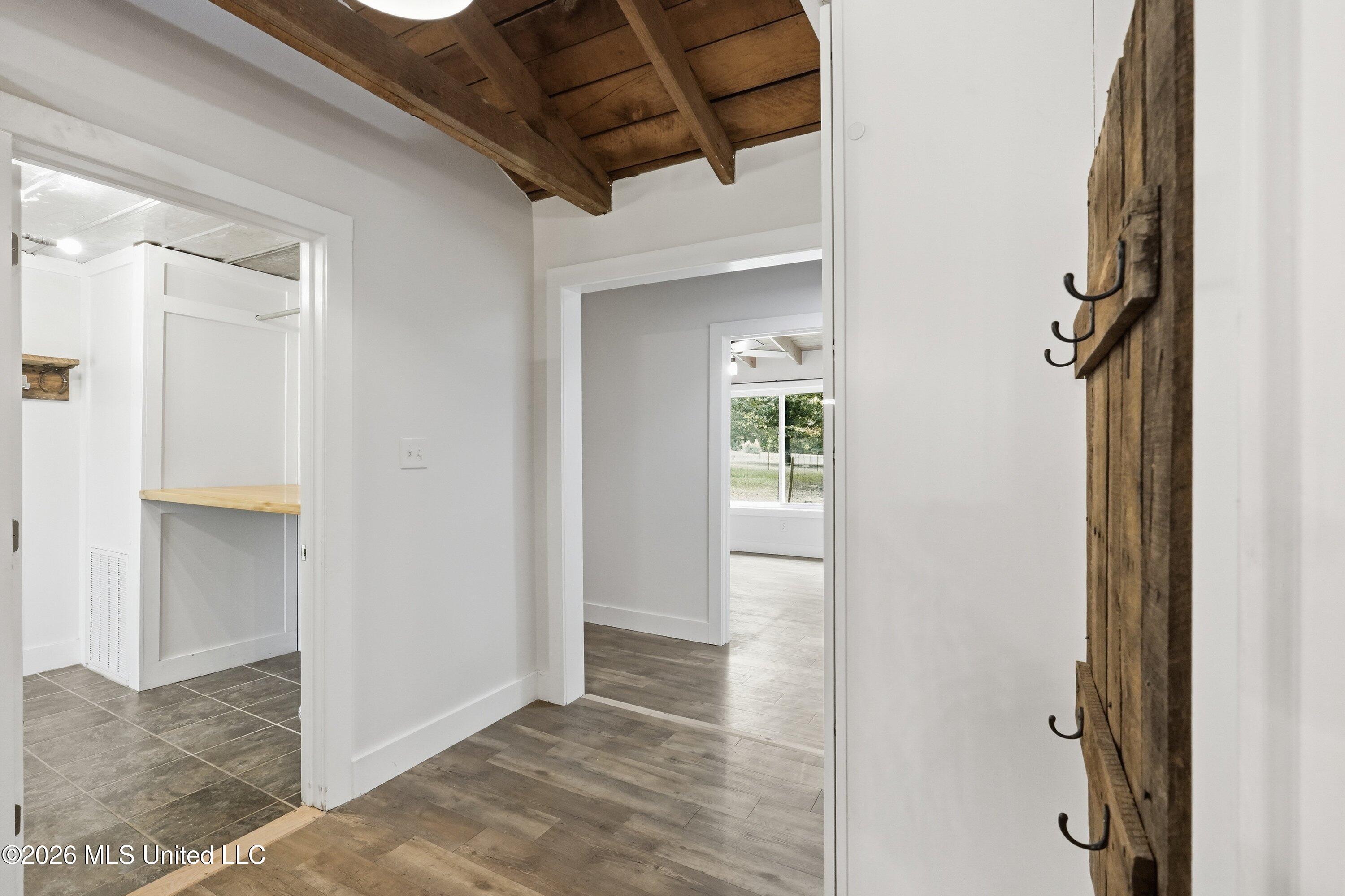 199 Easy Street Property Photo 22