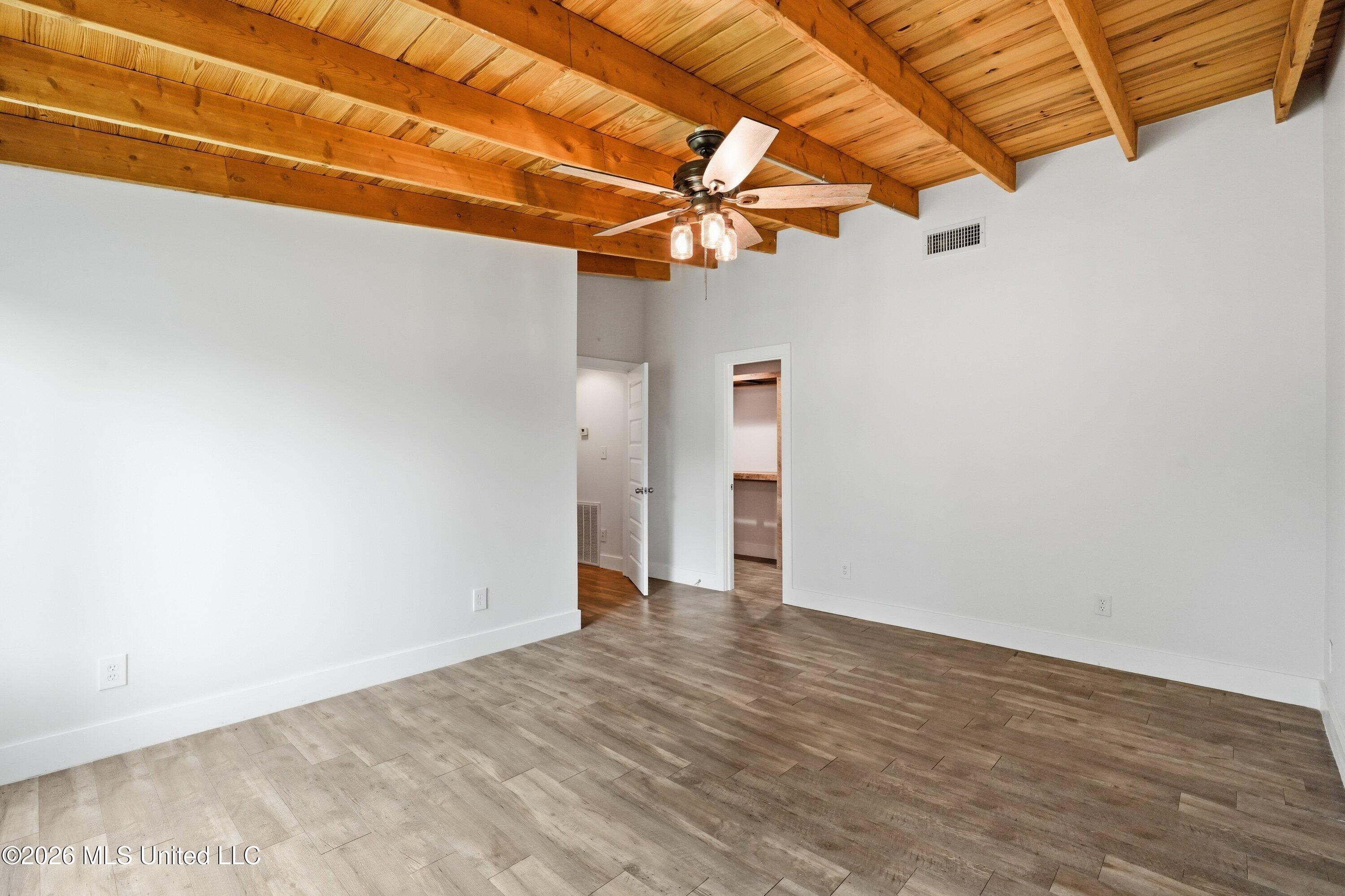 199 Easy Street Property Photo 25