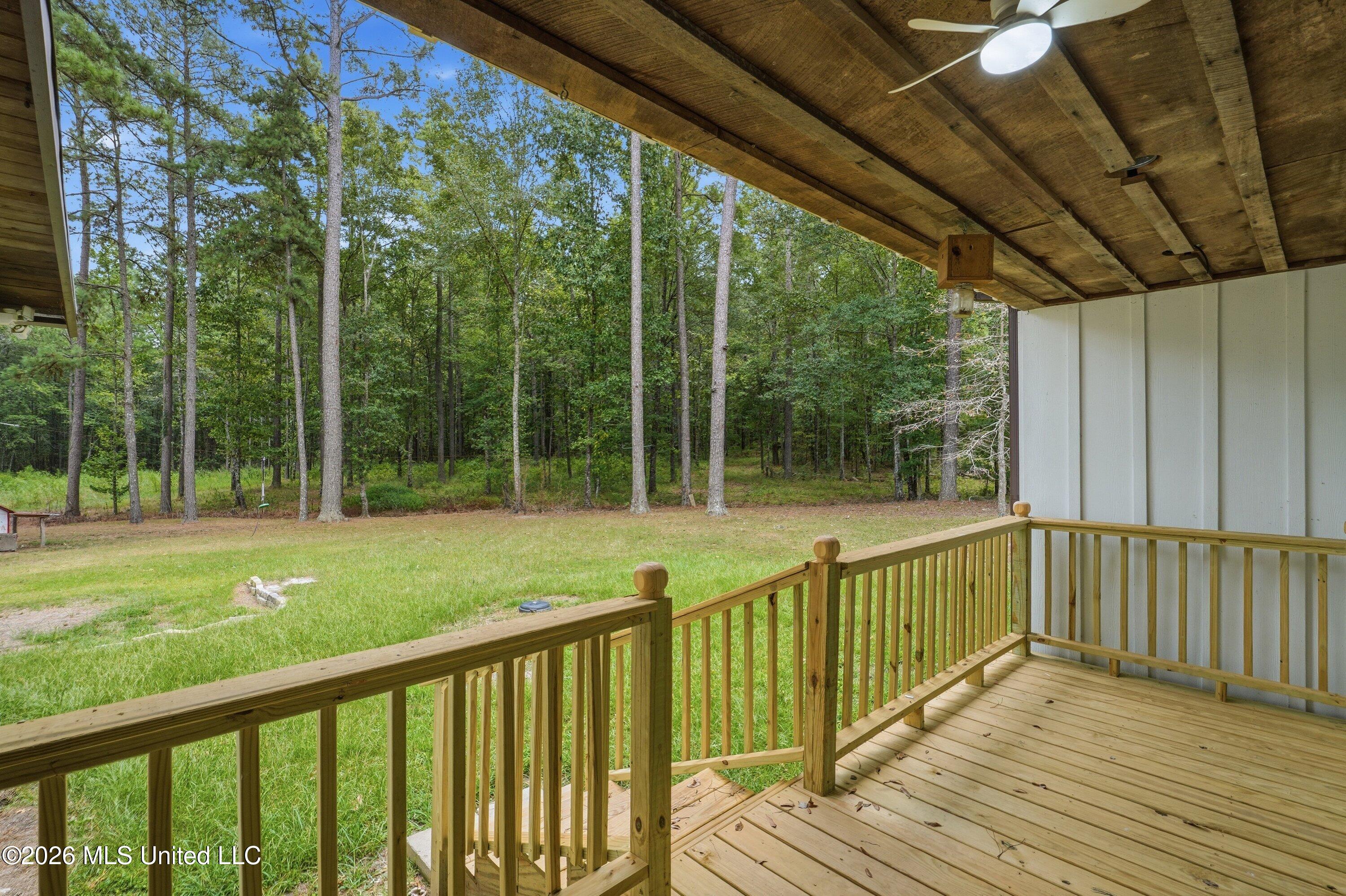 199 Easy Street Property Photo 27