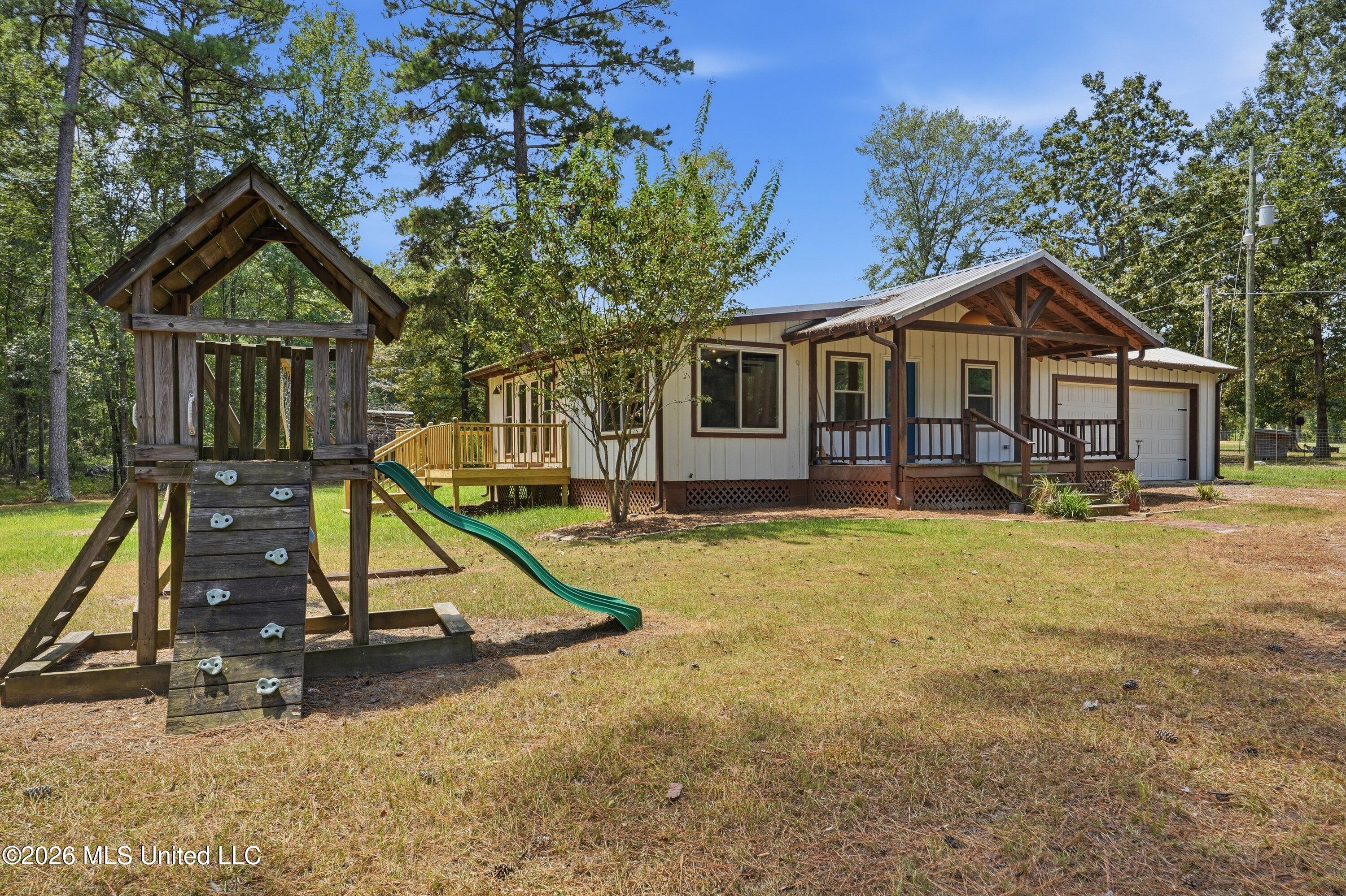 199 Easy Street Property Photo 28