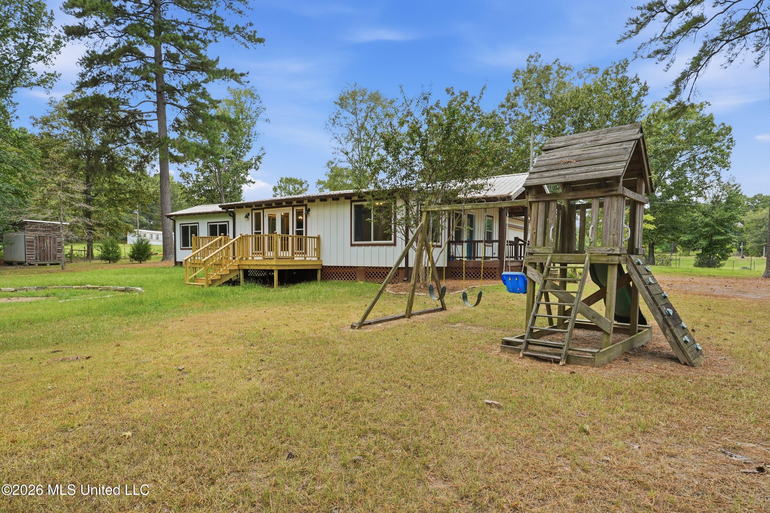 199 Easy Street Property Photo 30