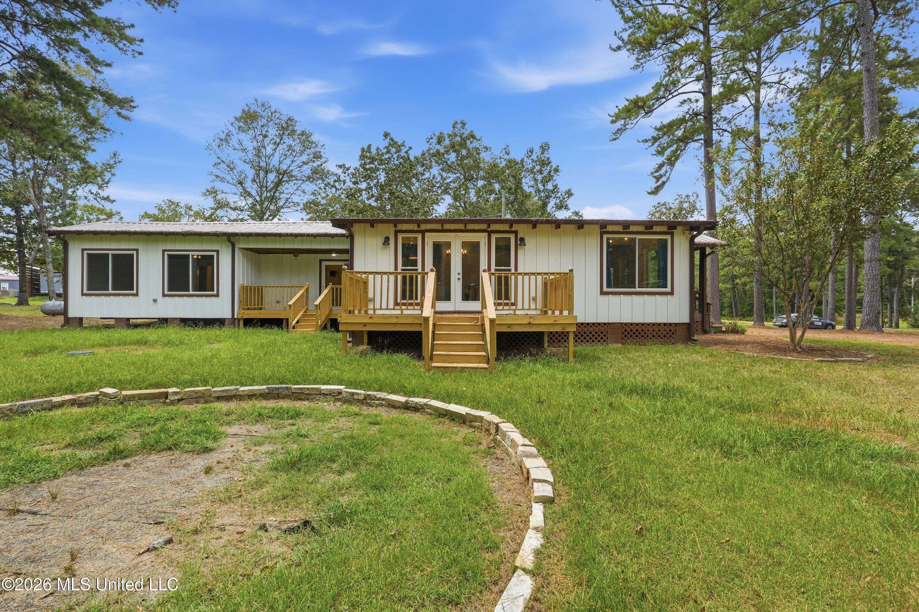 199 Easy Street Property Photo 32
