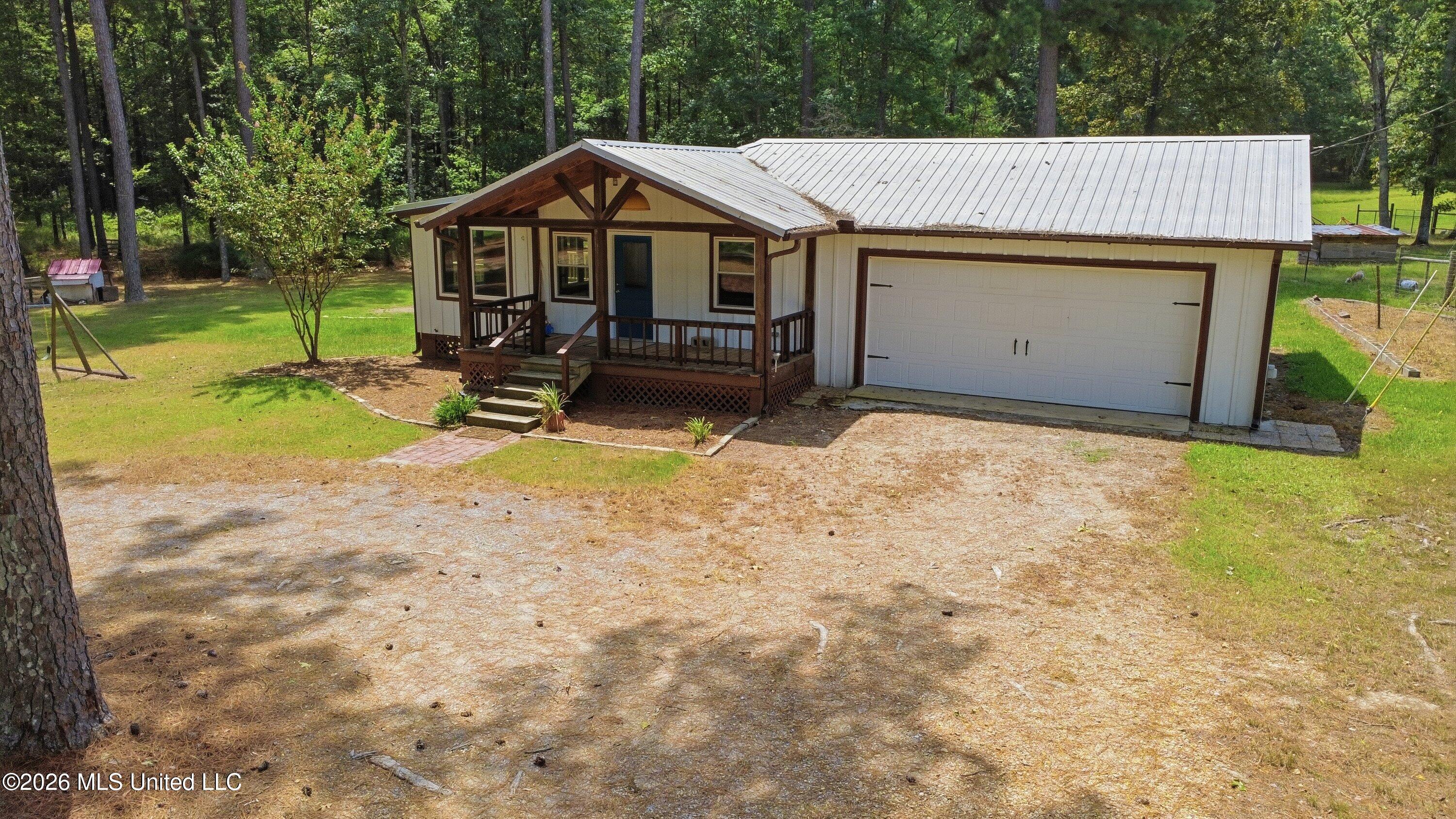 199 Easy Street Property Photo 33