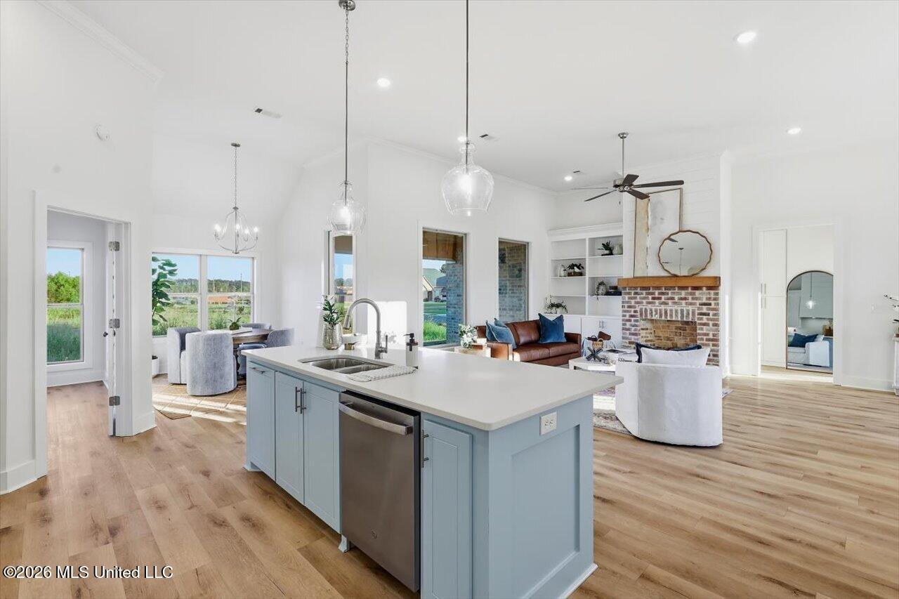 141 Palace Crossing Property Photo 15
