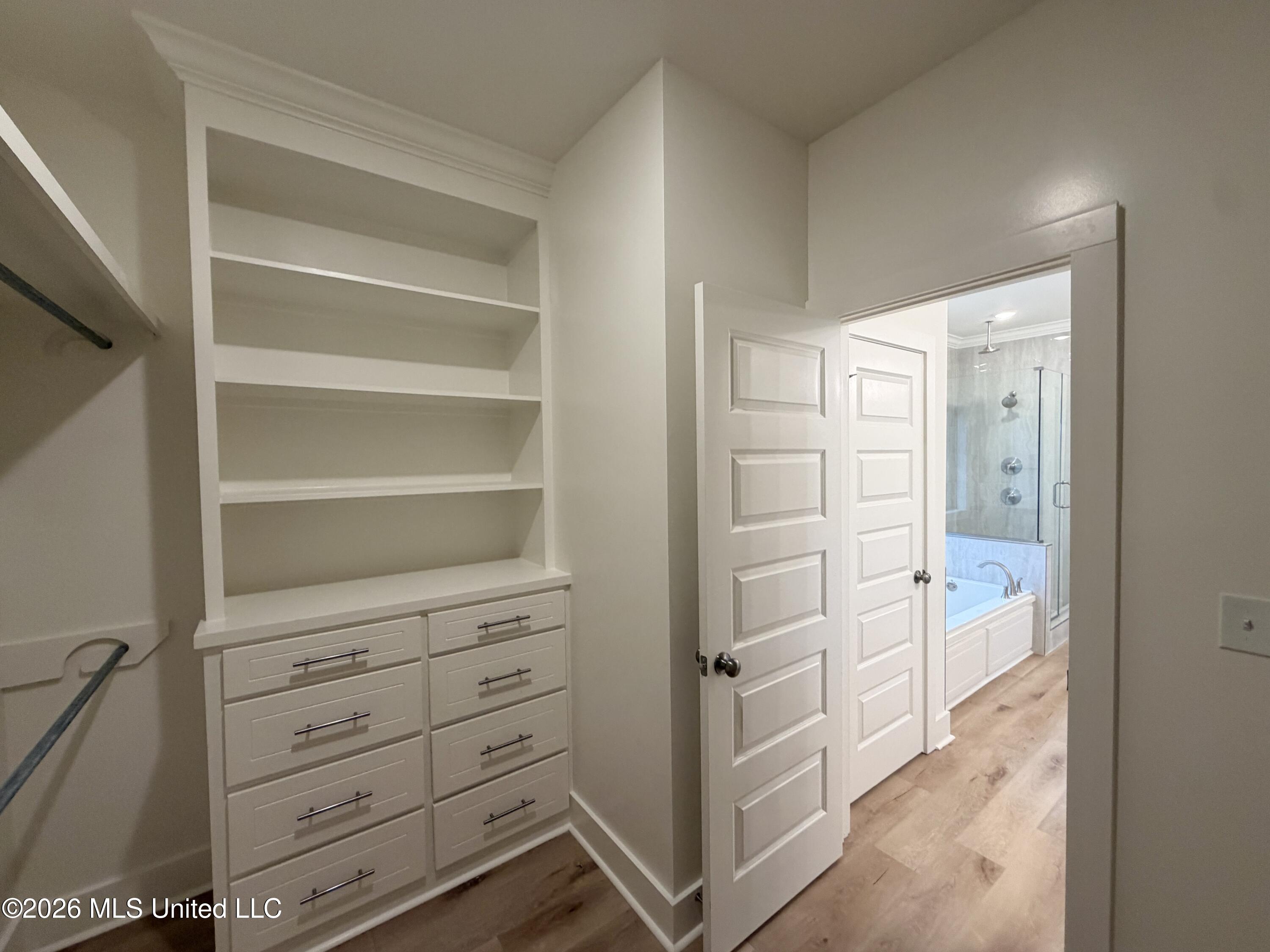 141 Palace Crossing Property Photo 16