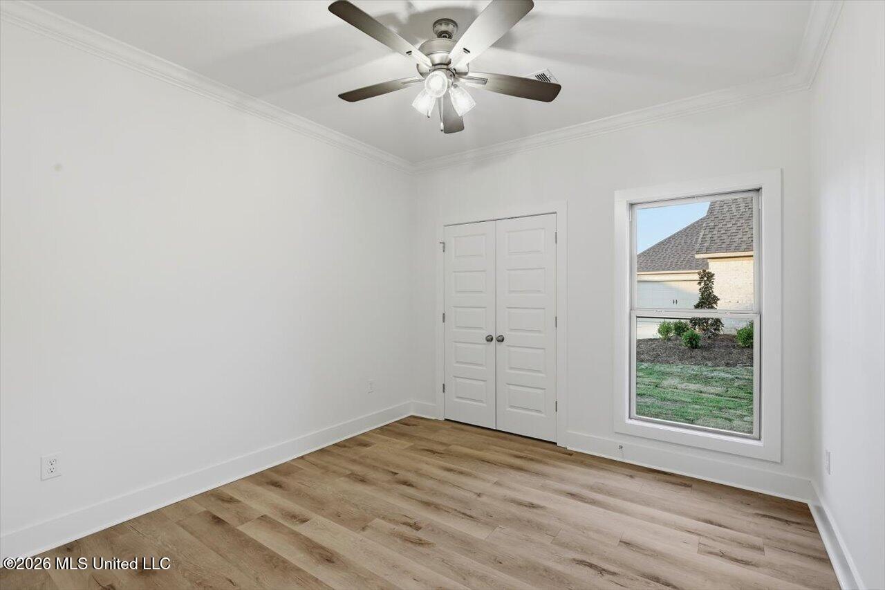 141 Palace Crossing Property Photo 34