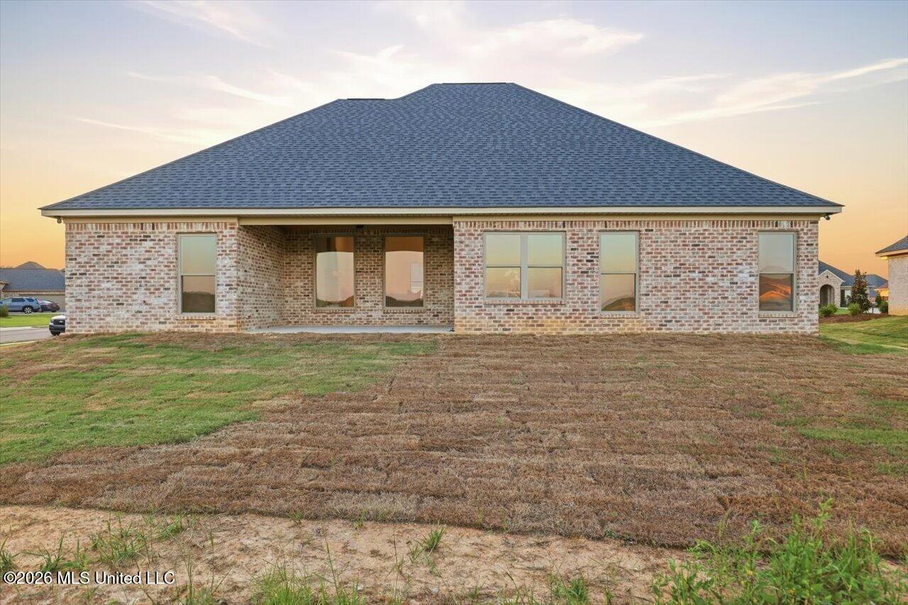 141 Palace Crossing Property Photo 45