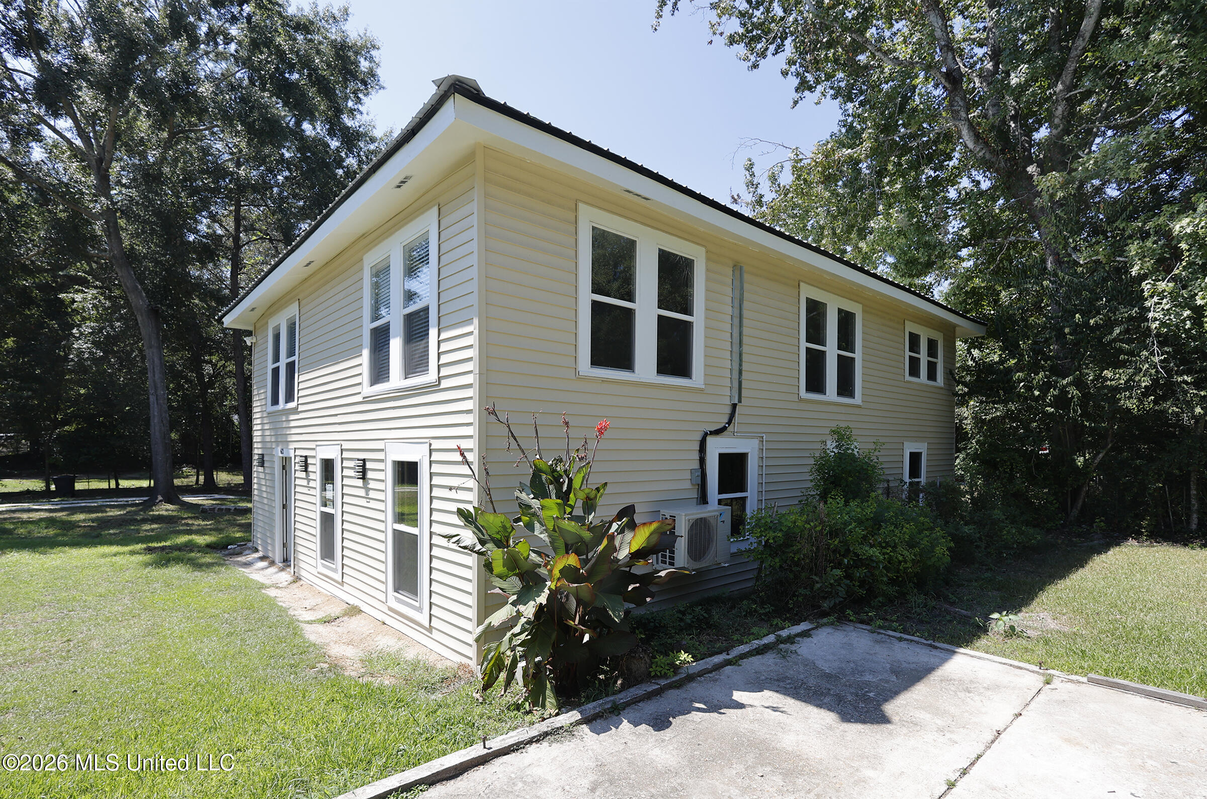 612 S 4th Street Property Photo 4