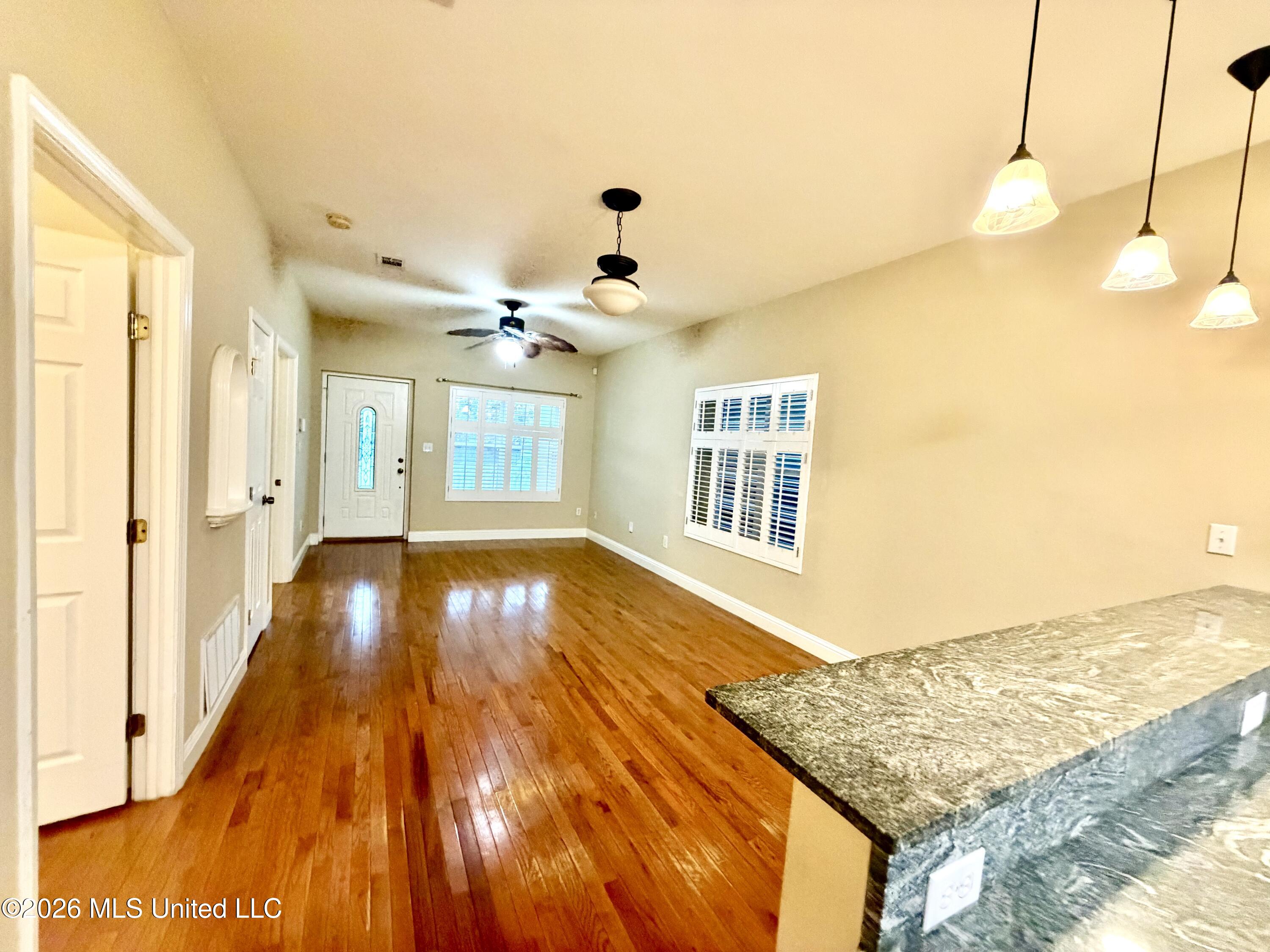 1457 Georgia Place Property Photo 12