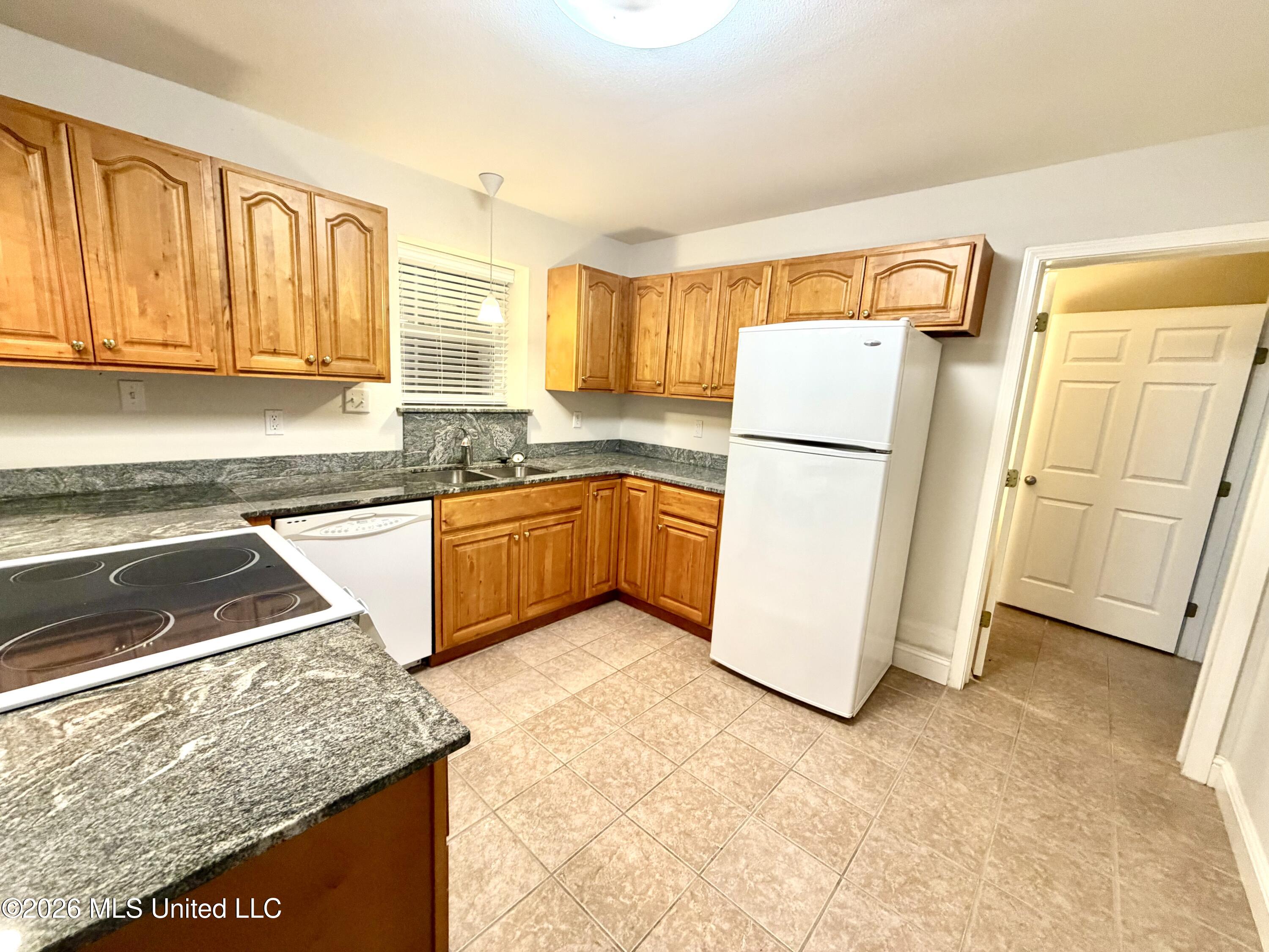 1457 Georgia Place Property Photo 36