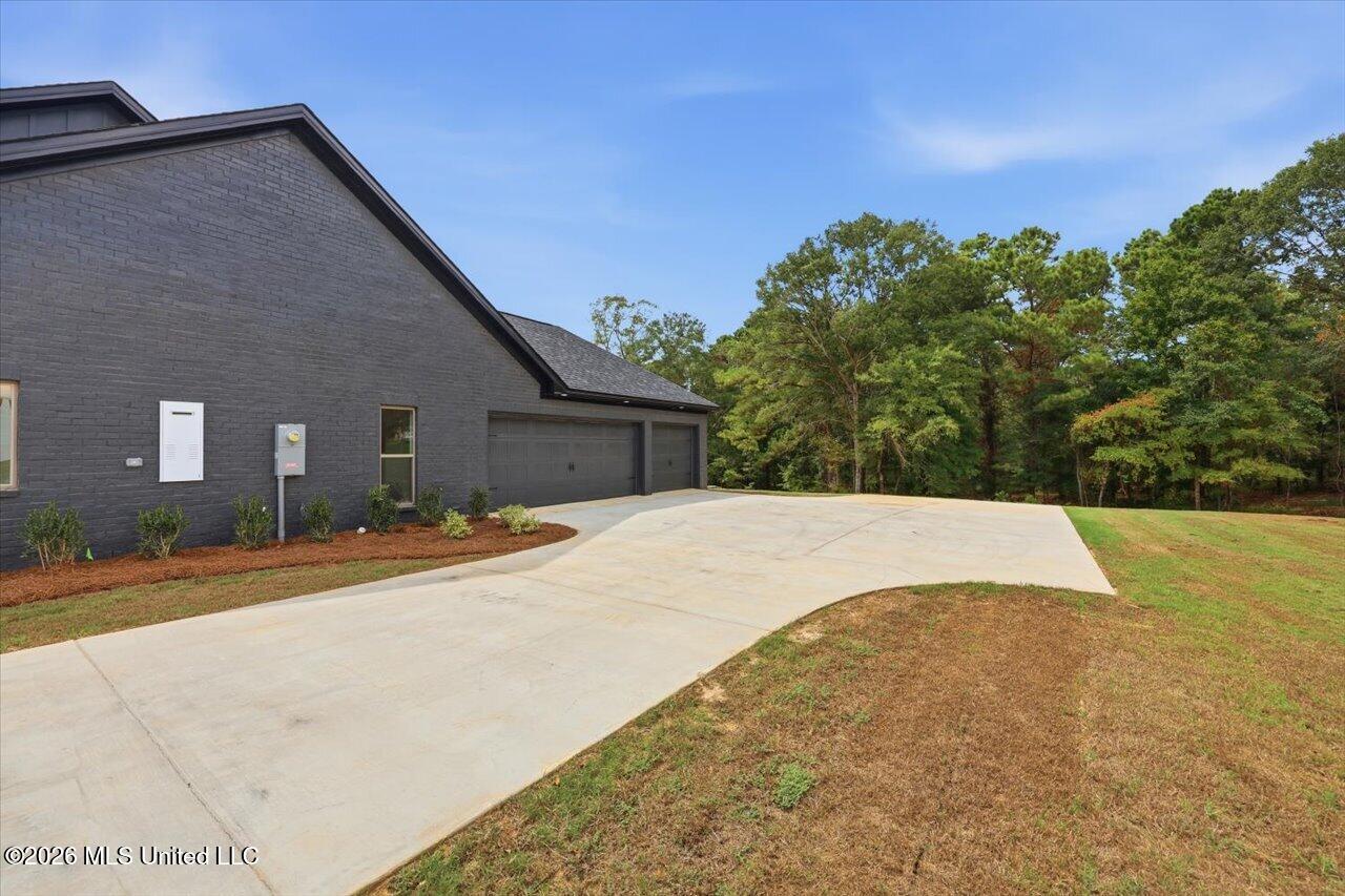 934 Mullican Road Property Photo 7