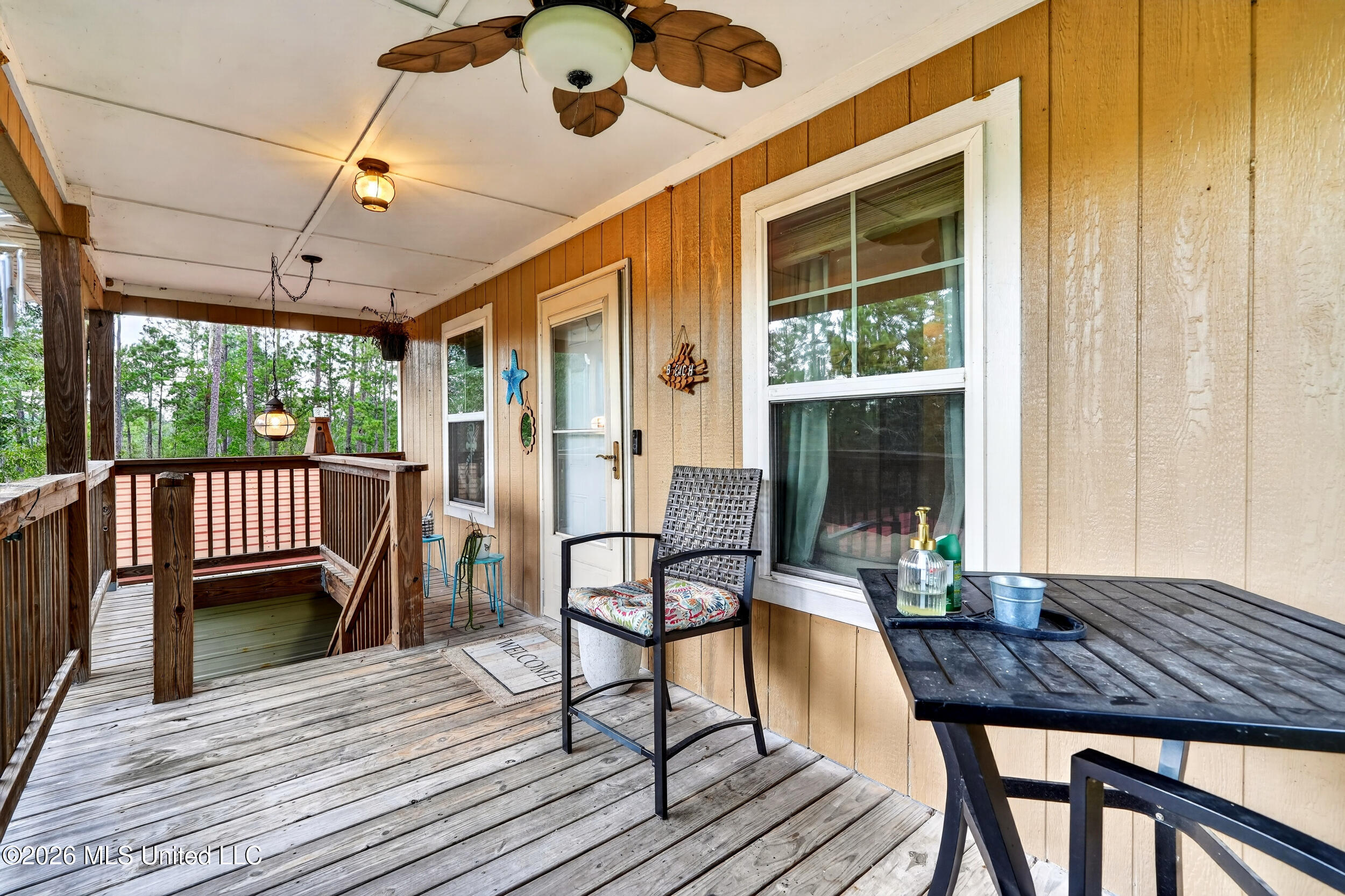 6079 4th Street Property Photo 8
