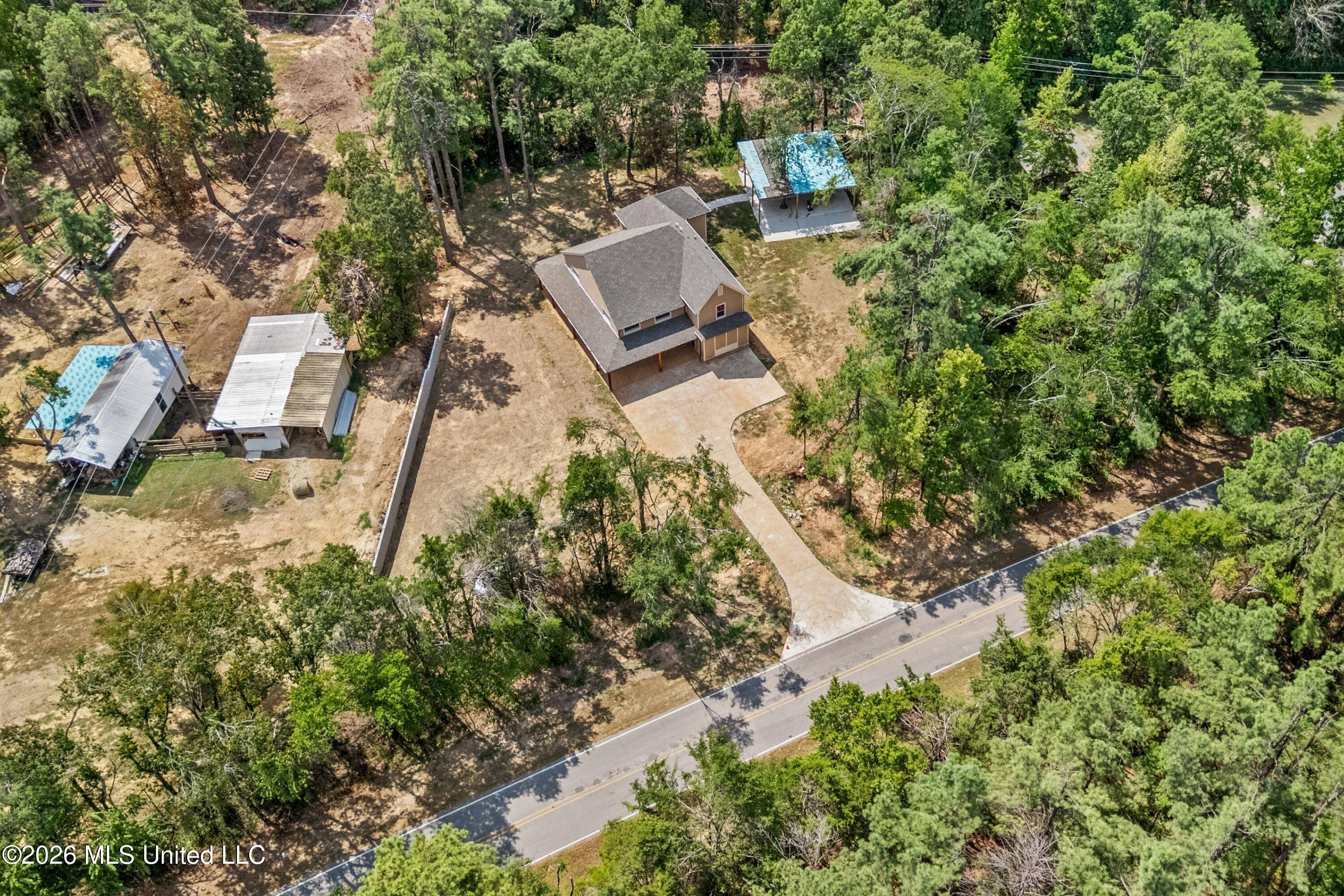 80 County Rd 103 Property Photo 34