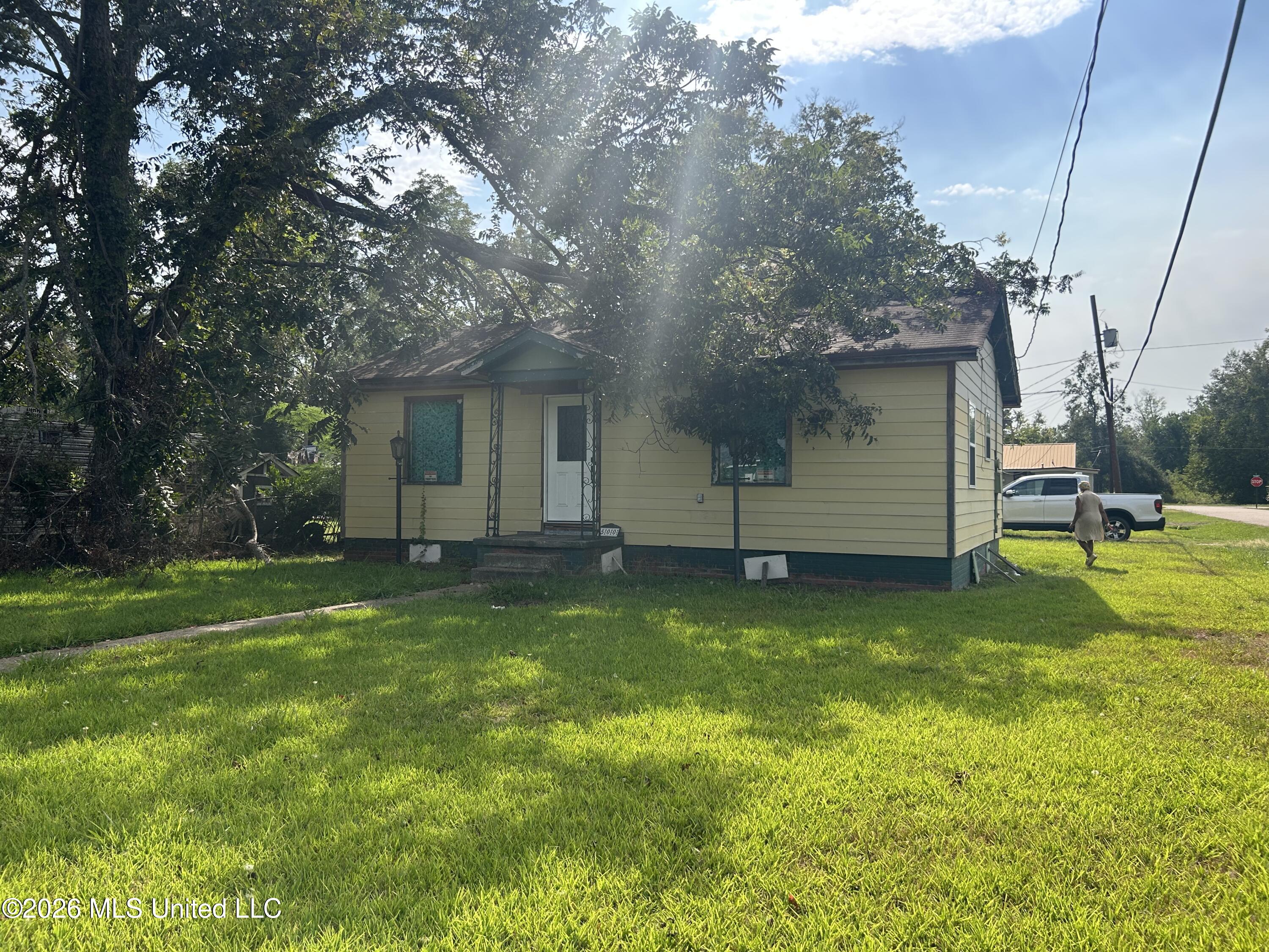 500 3rd Avenue Property Photo 1