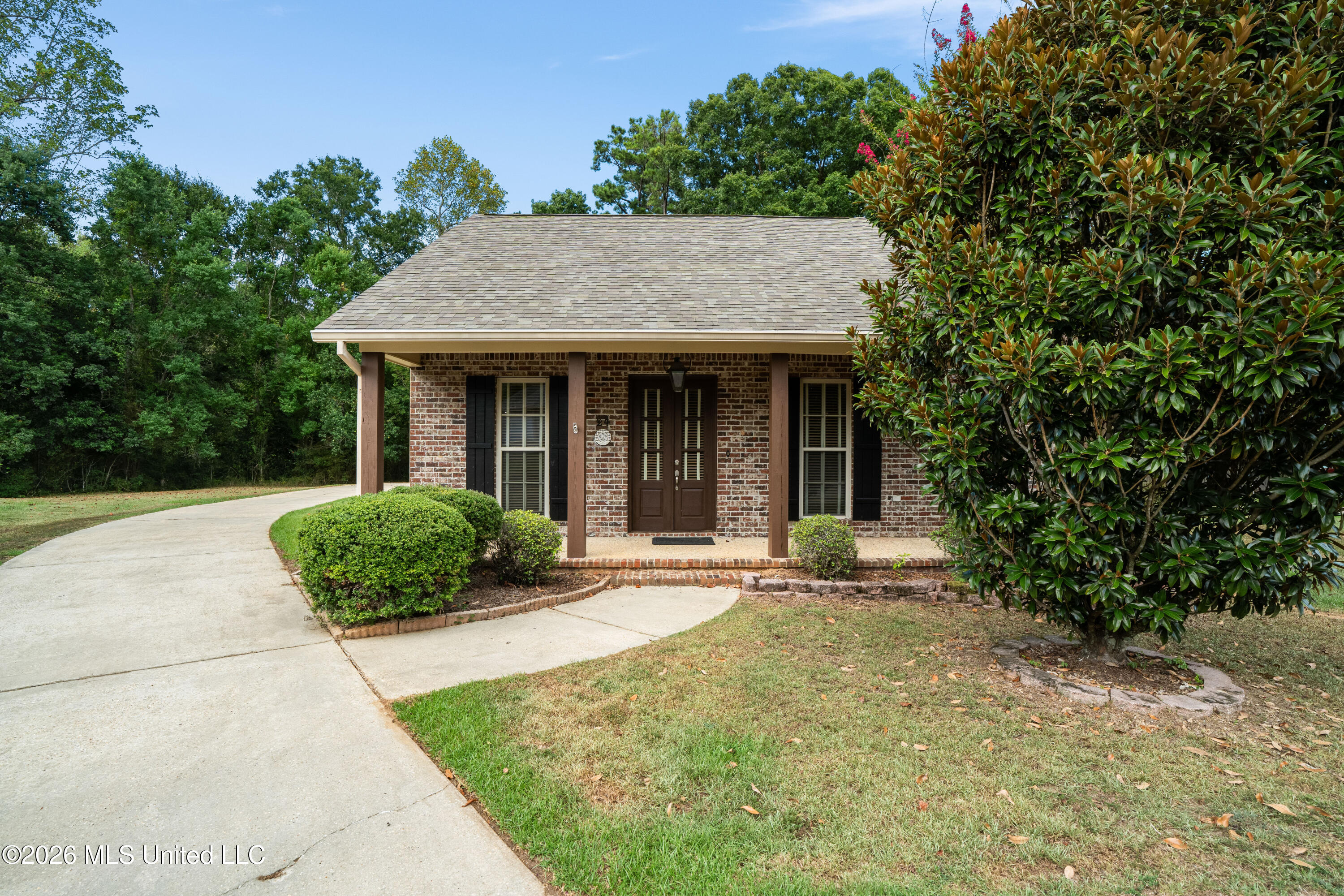24 Fleur De Lis Property Photo 1