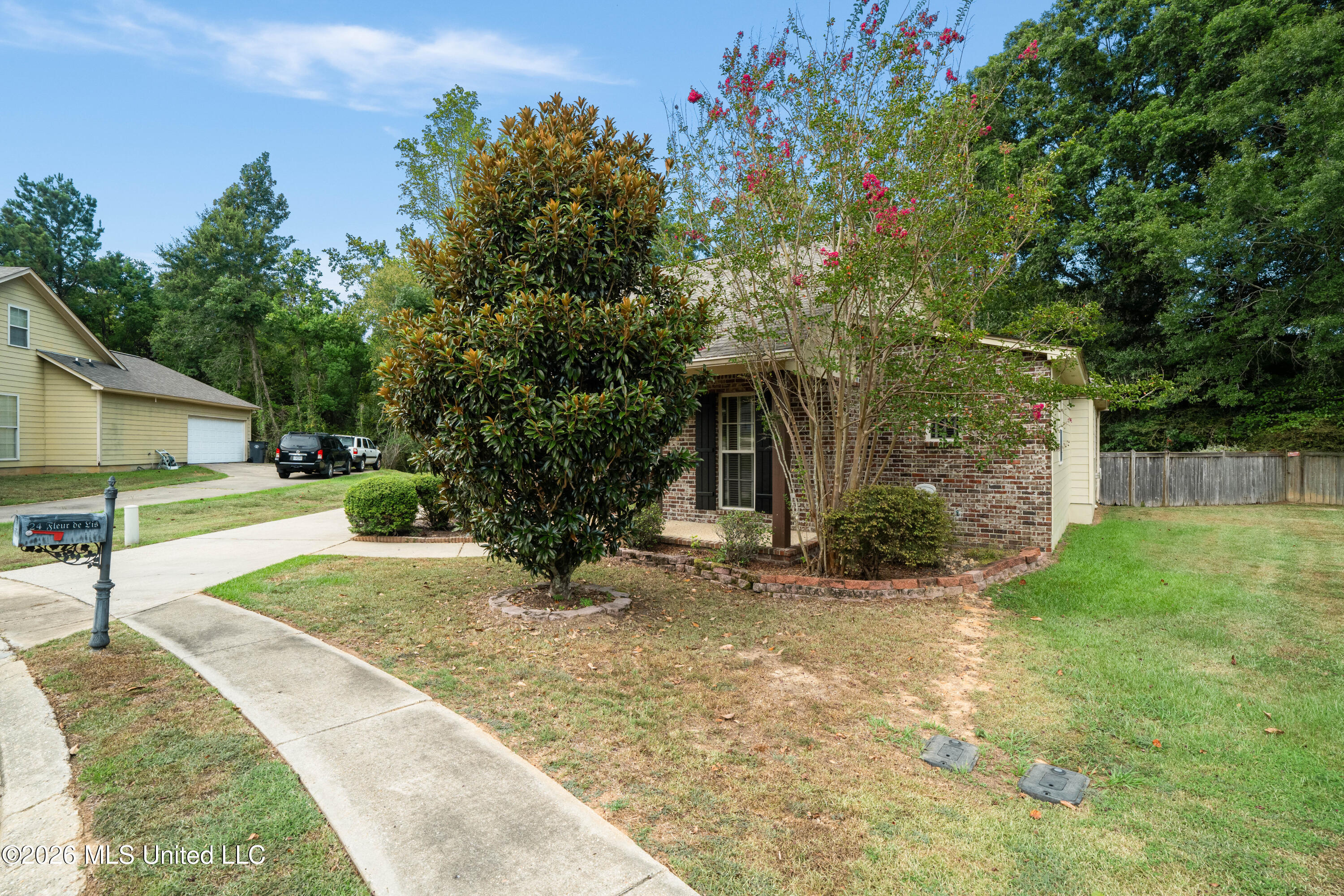 24 Fleur De Lis Property Photo 2