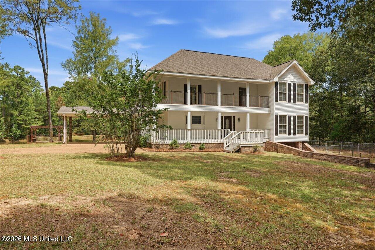 199 Pierce Road Property Photo 3