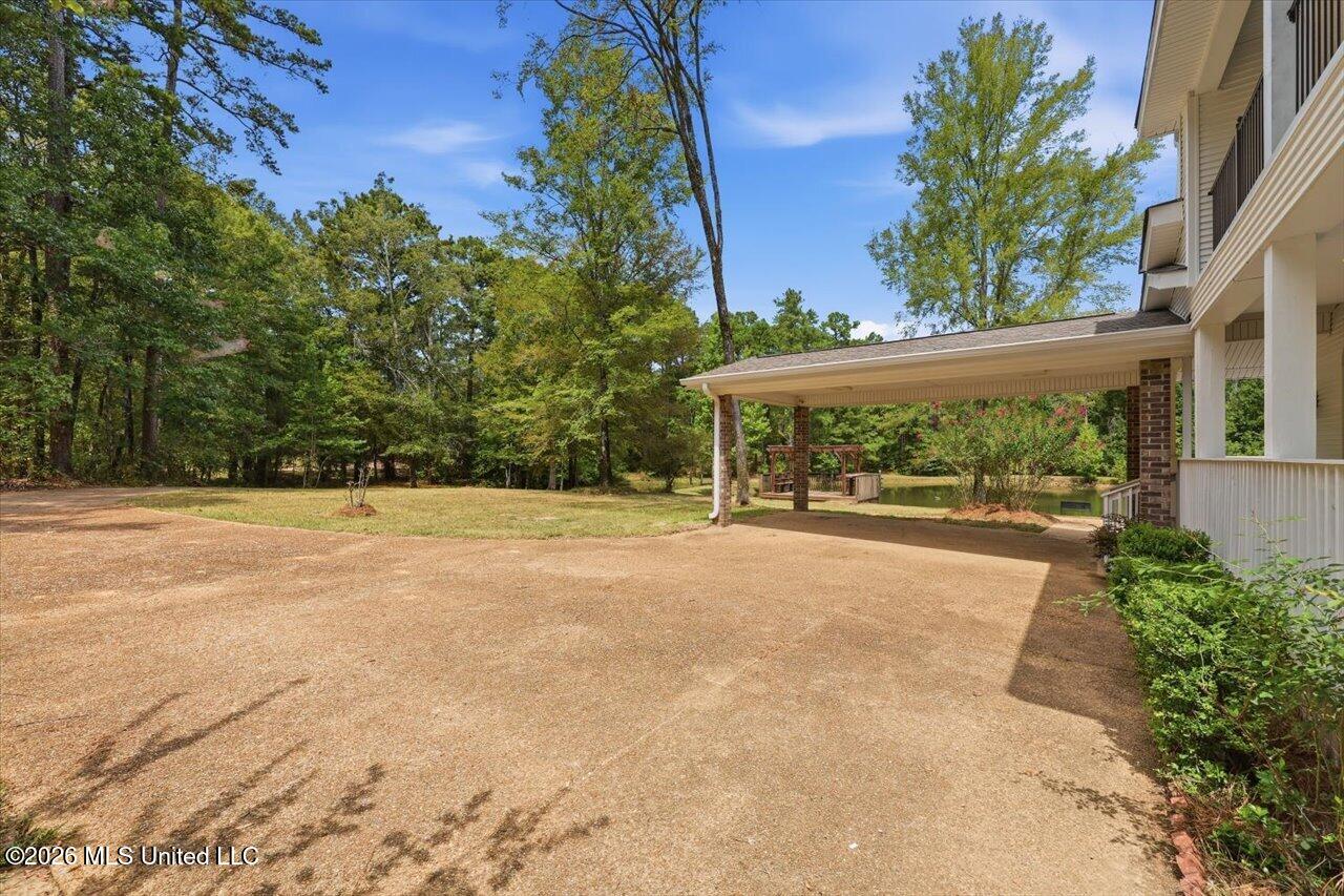 199 Pierce Road Property Photo 5