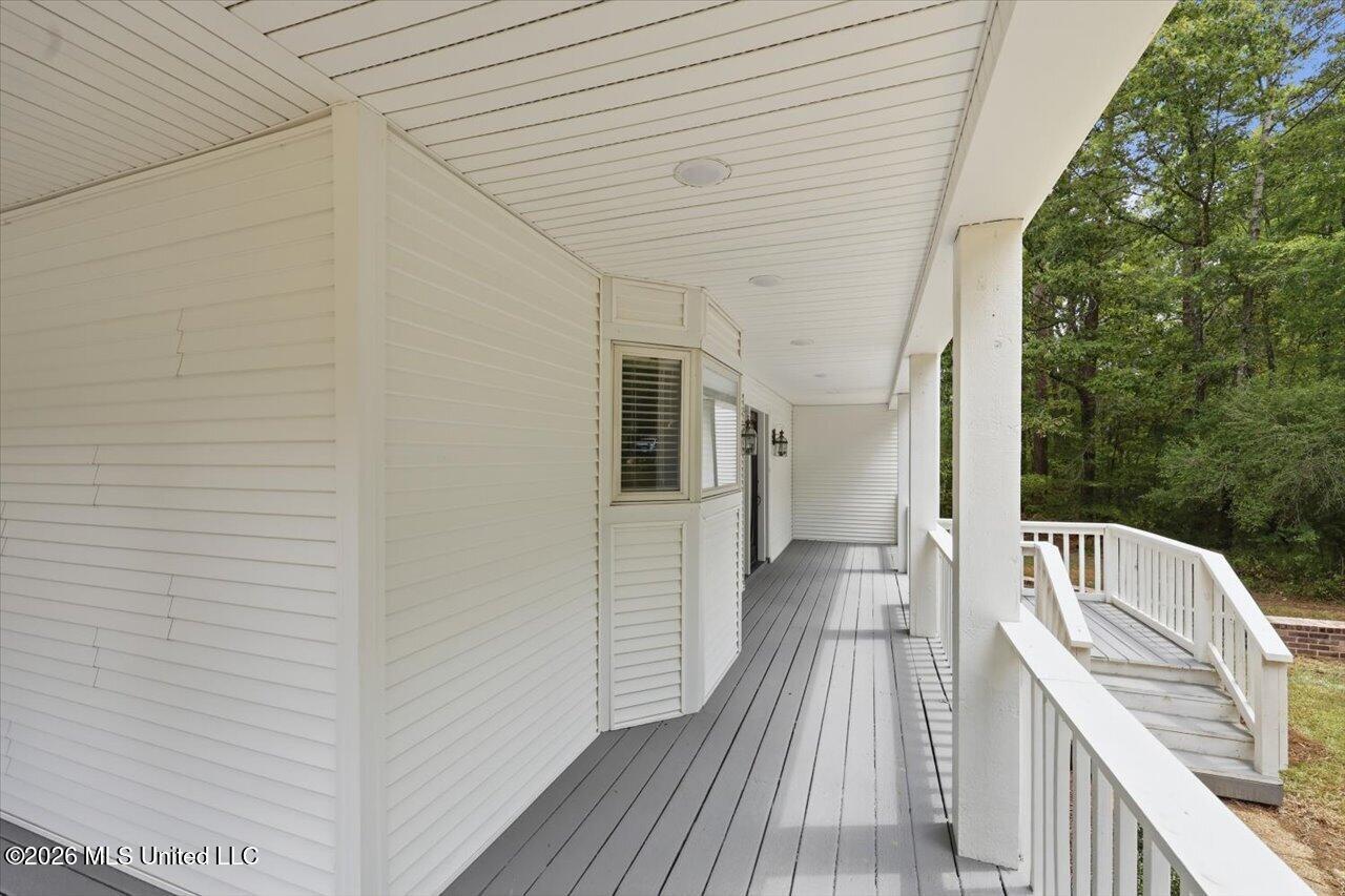 199 Pierce Road Property Photo 8