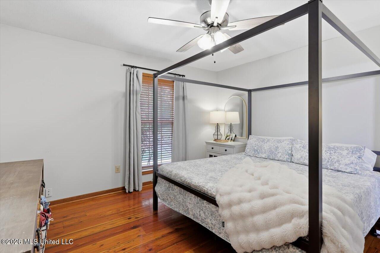 185 Vine Drive Property Photo 16