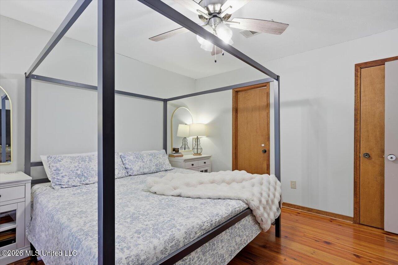 185 Vine Drive Property Photo 17
