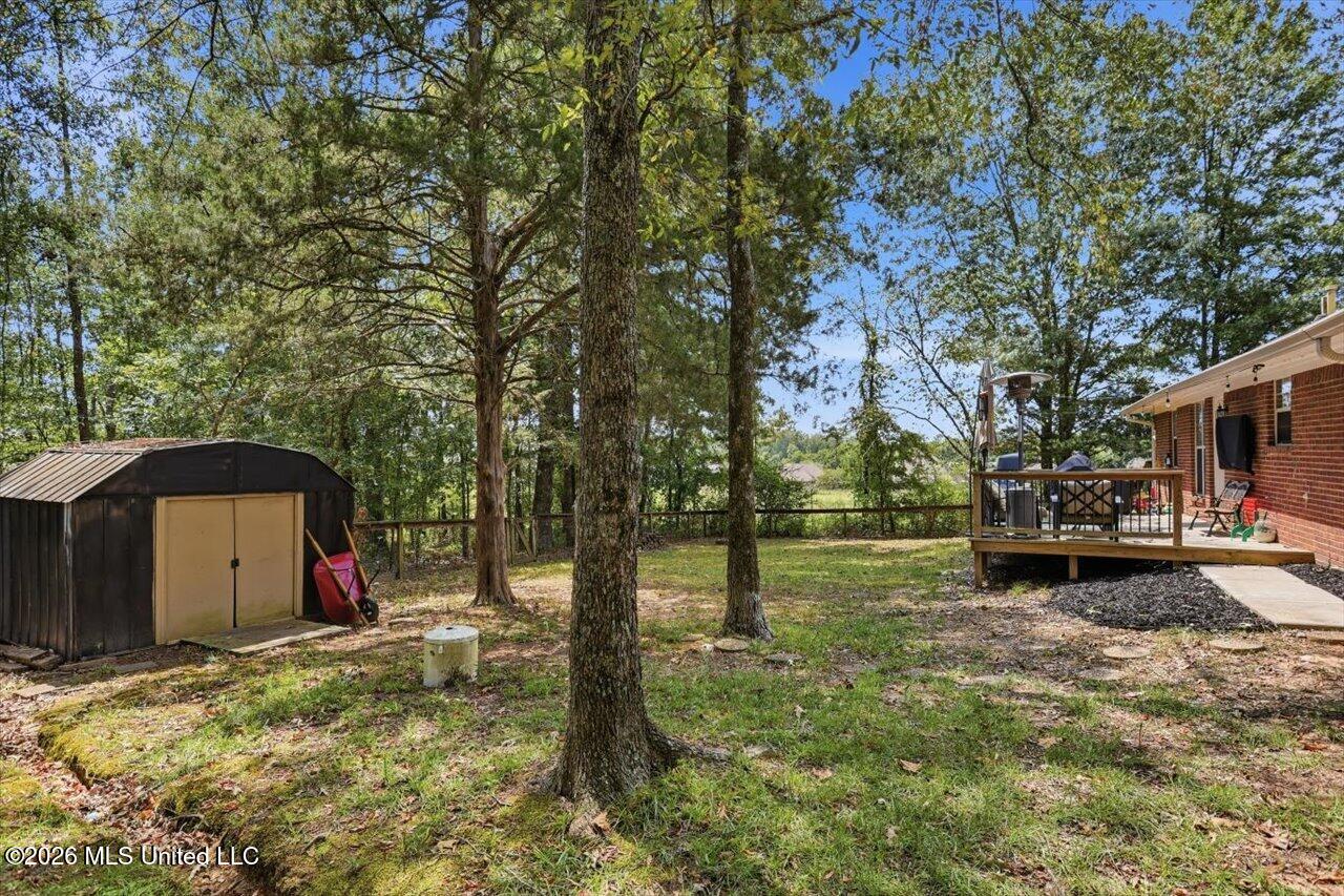 185 Vine Drive Property Photo 23