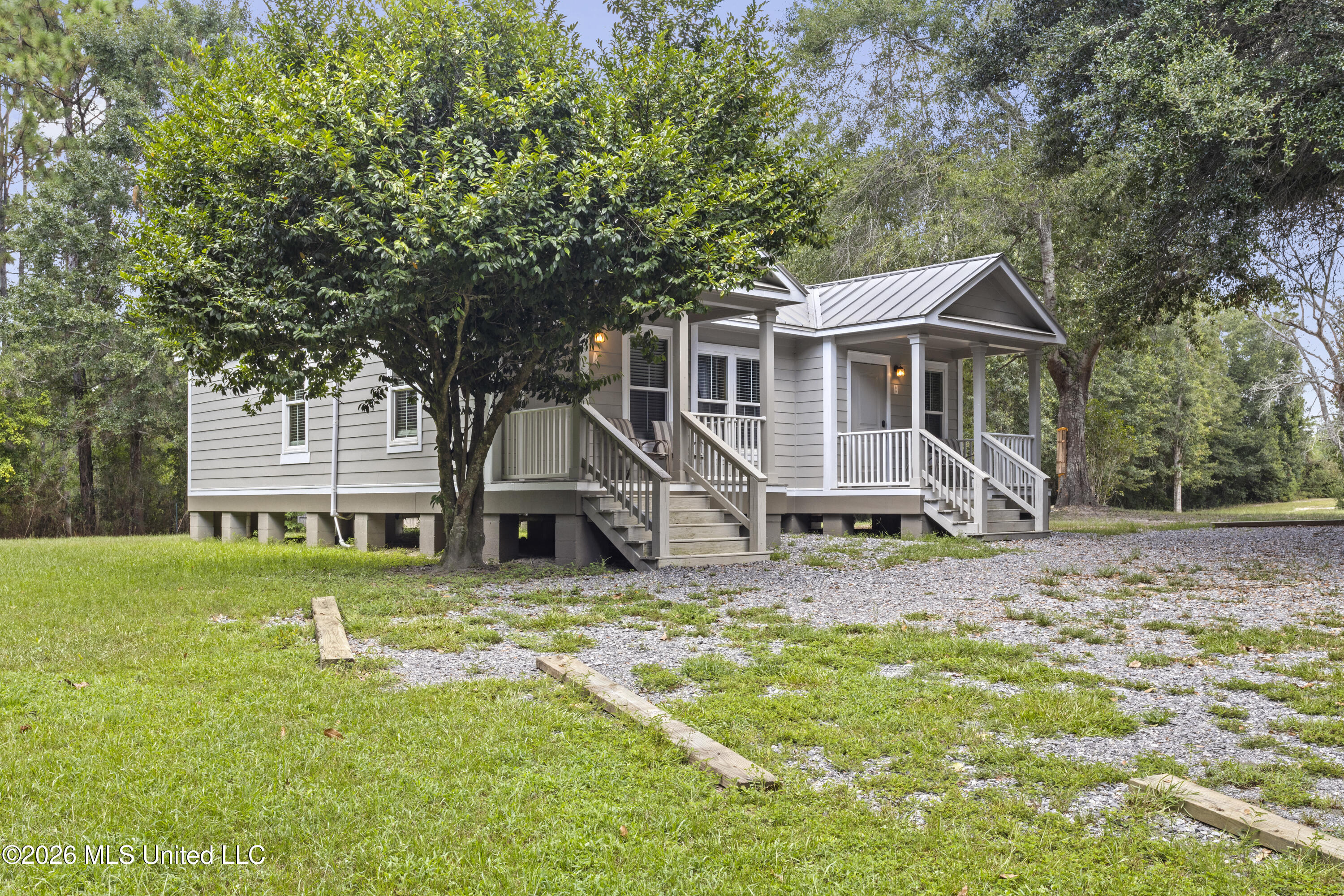 15447 C C Camp Road Property Photo 4