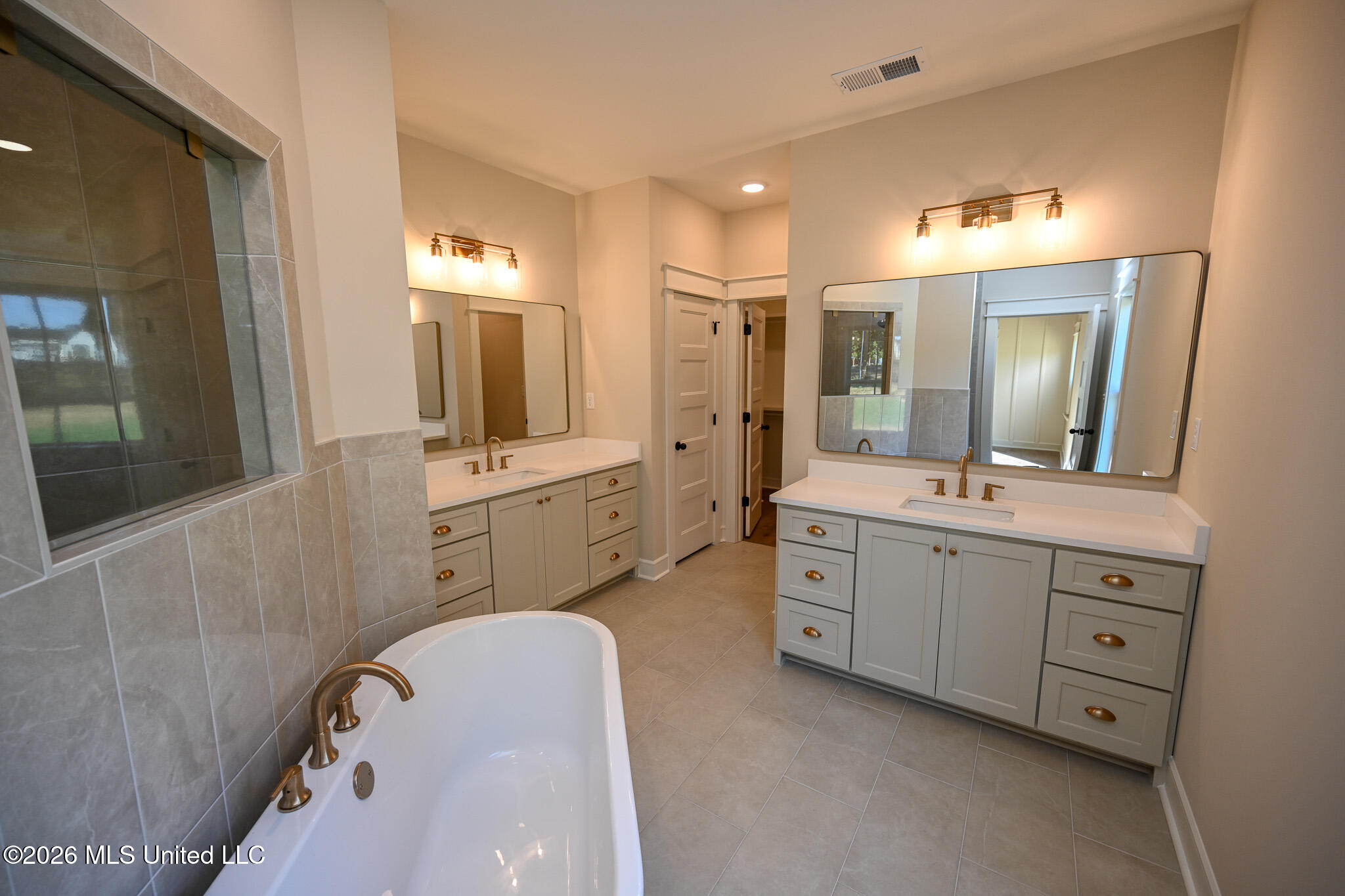 124 Oakworth Drive Property Photo 18