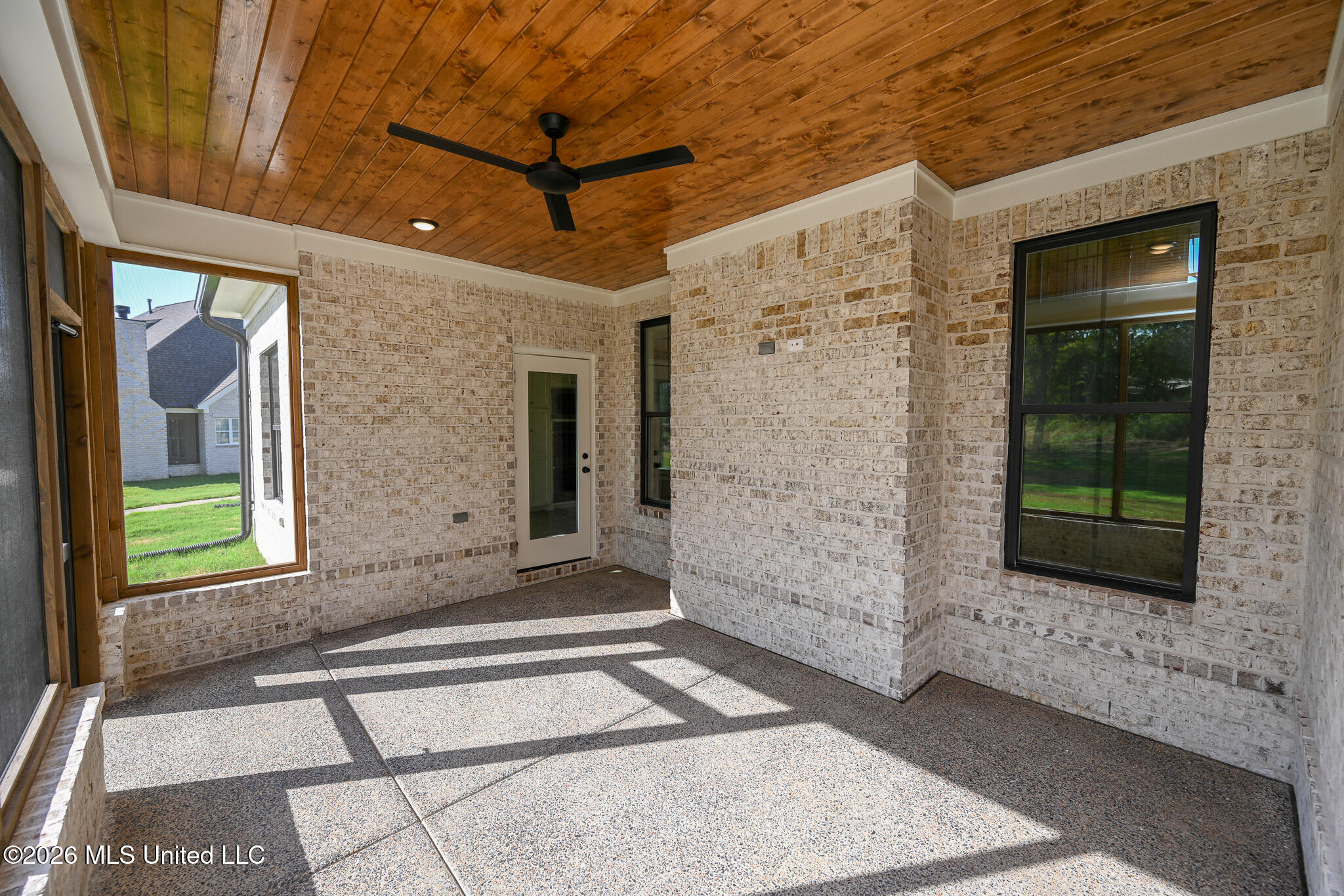 124 Oakworth Drive Property Photo 35