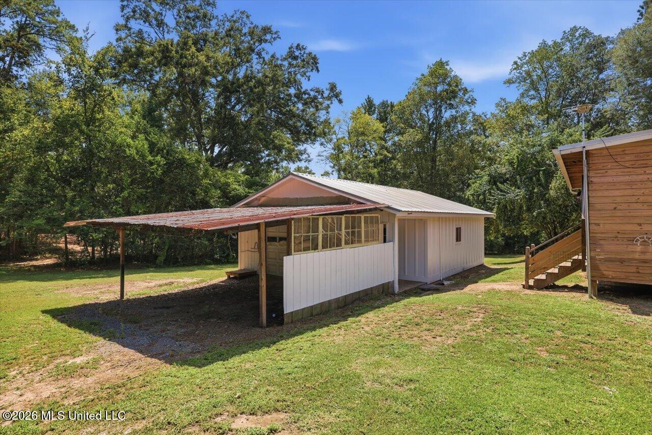 210 W Laurel Avenue Property Photo 4