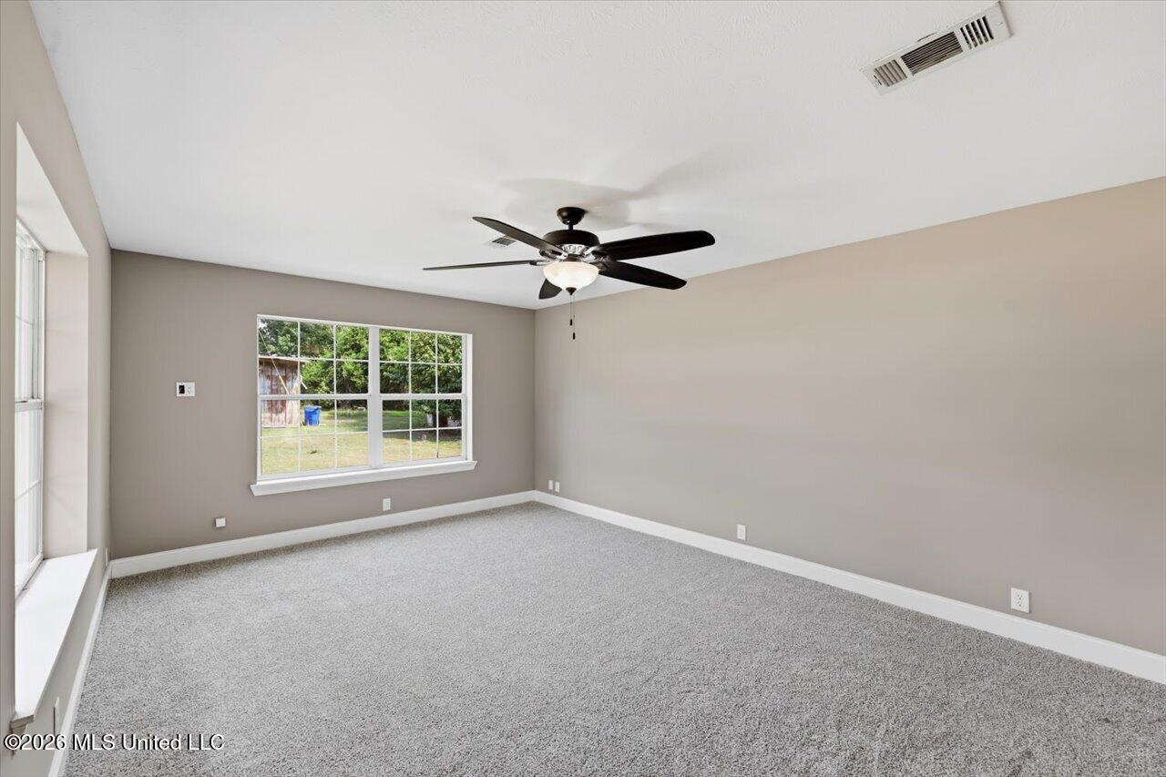 210 W Laurel Avenue Property Photo 12