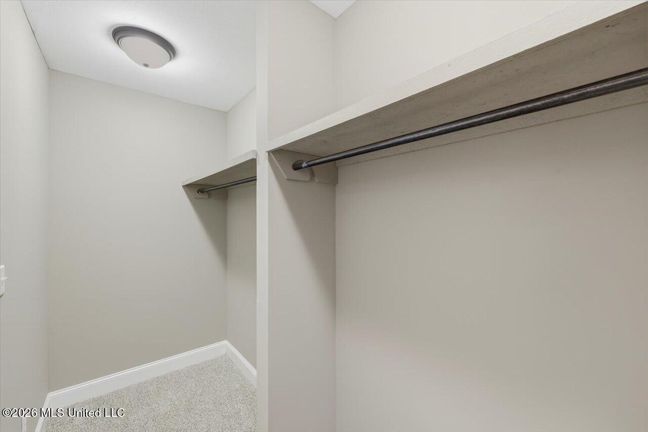 210 W Laurel Avenue Property Photo 20