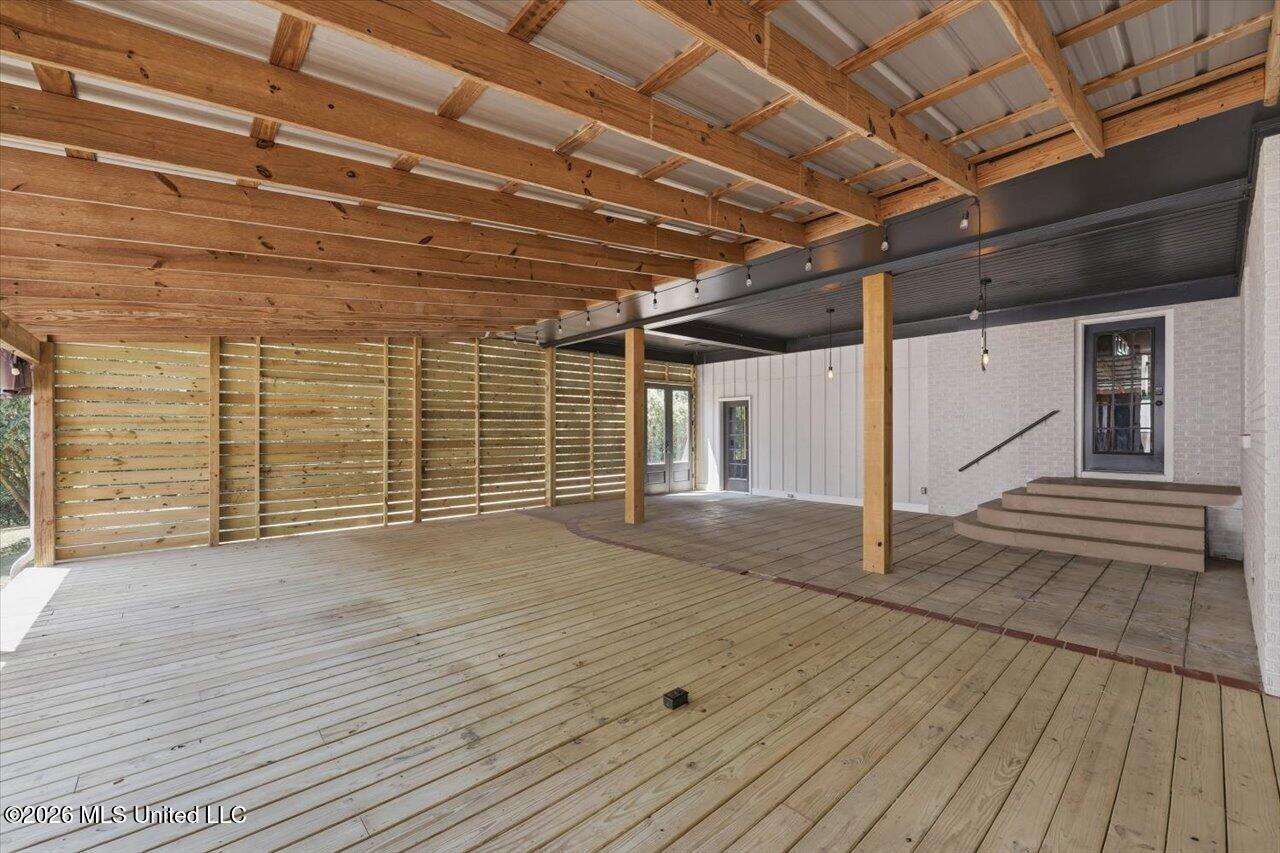 210 W Laurel Avenue Property Photo 26