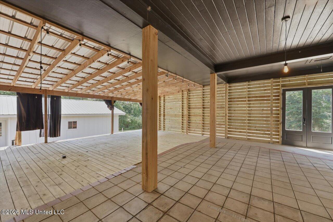 210 W Laurel Avenue Property Photo 27