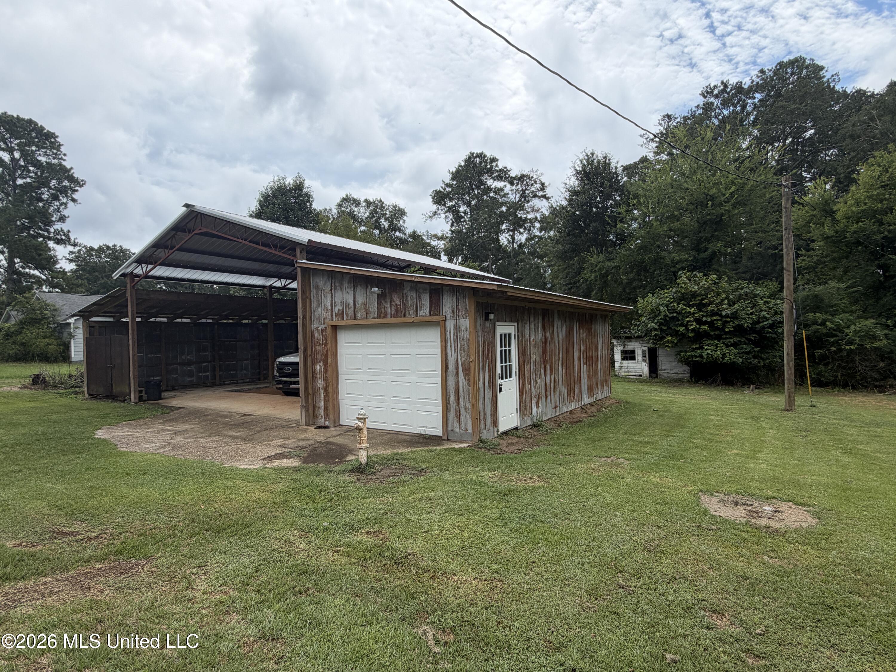210 W Laurel Avenue Property Photo 40