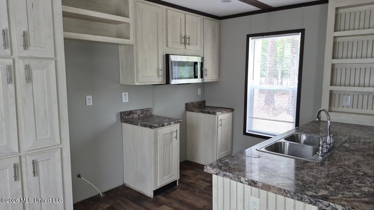 265 Smith Road Property Photo 6