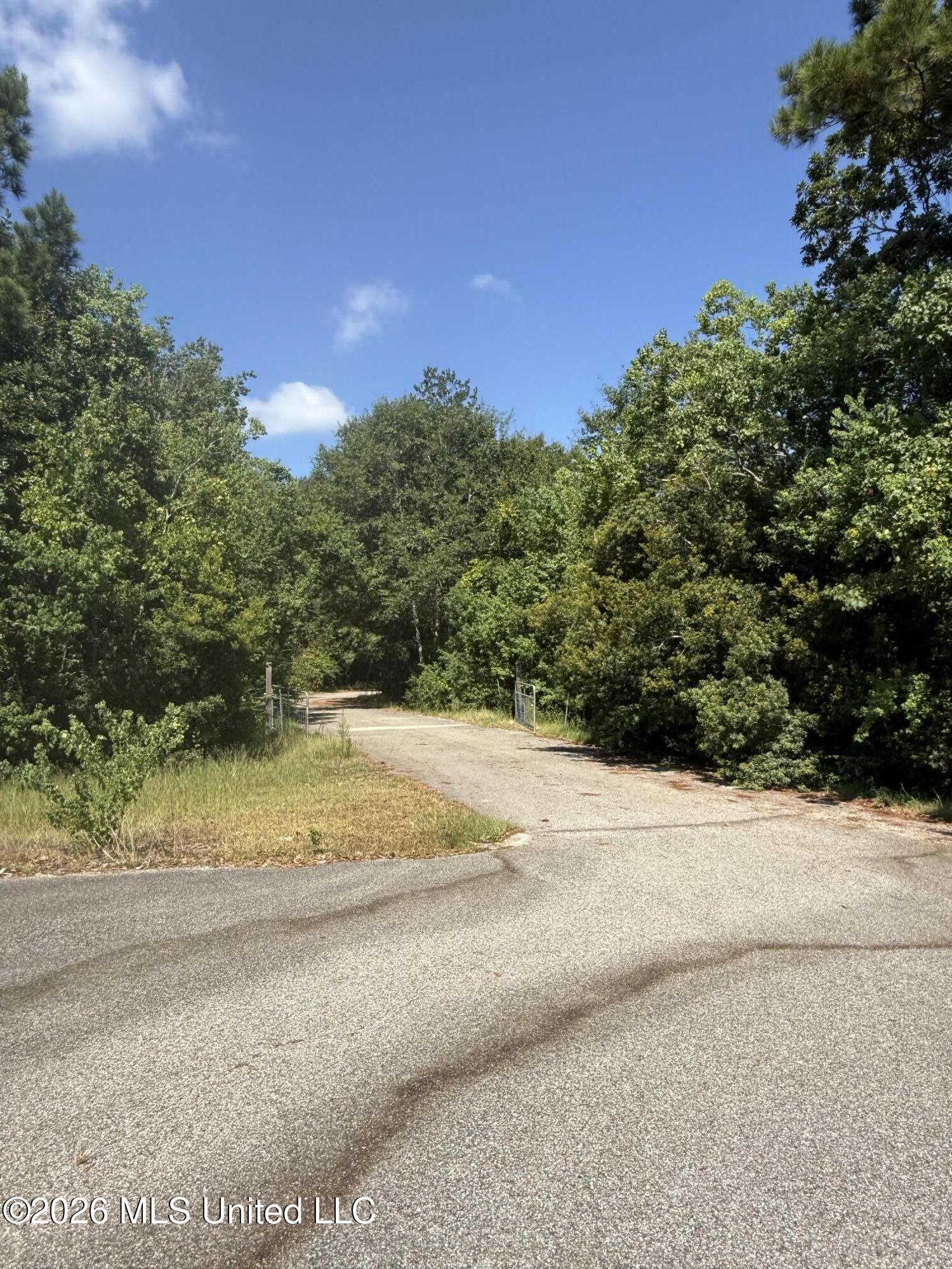 12760 Lorraine Road Property Photo 7