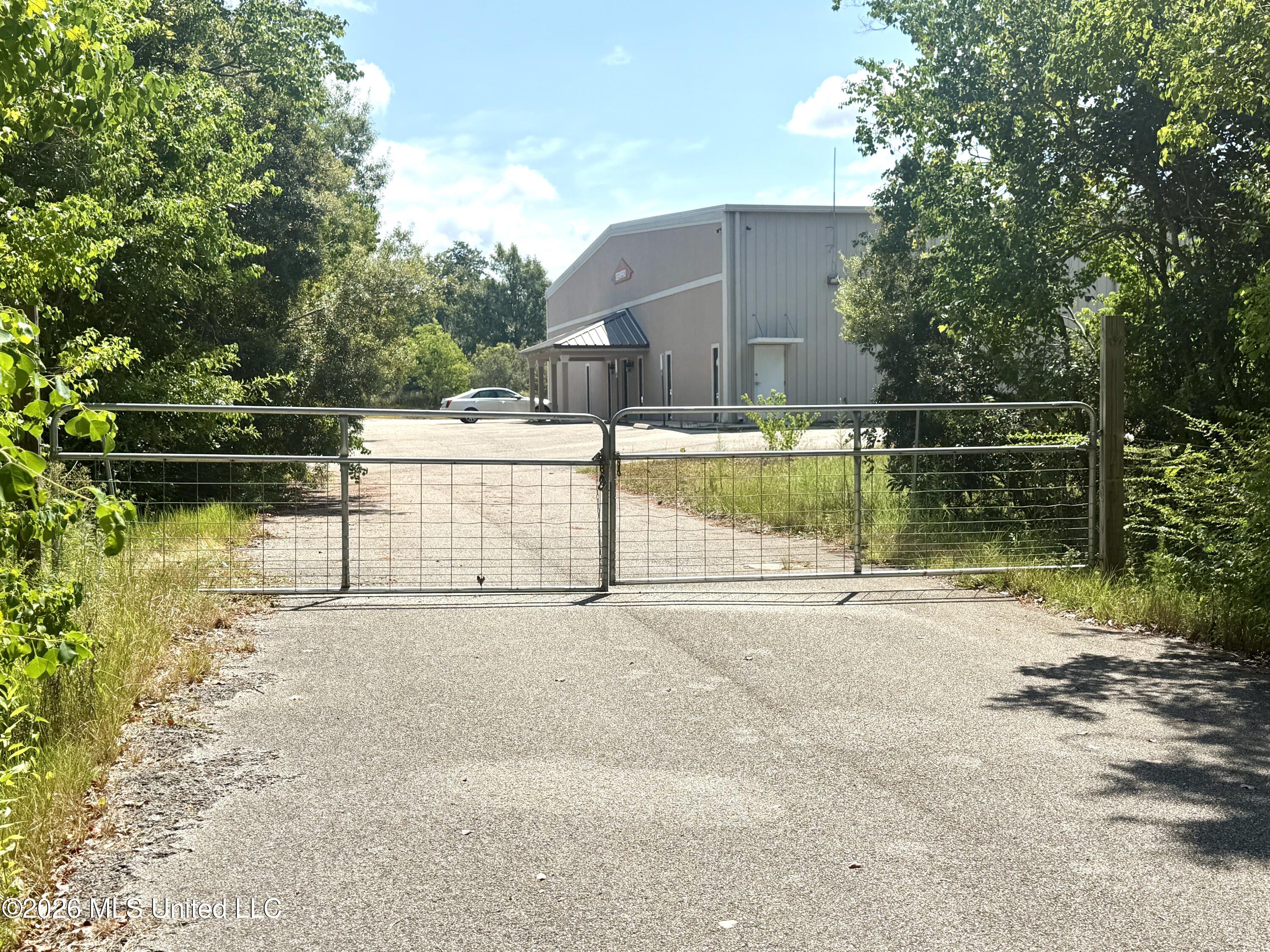 12760 Lorraine Road Property Photo 6