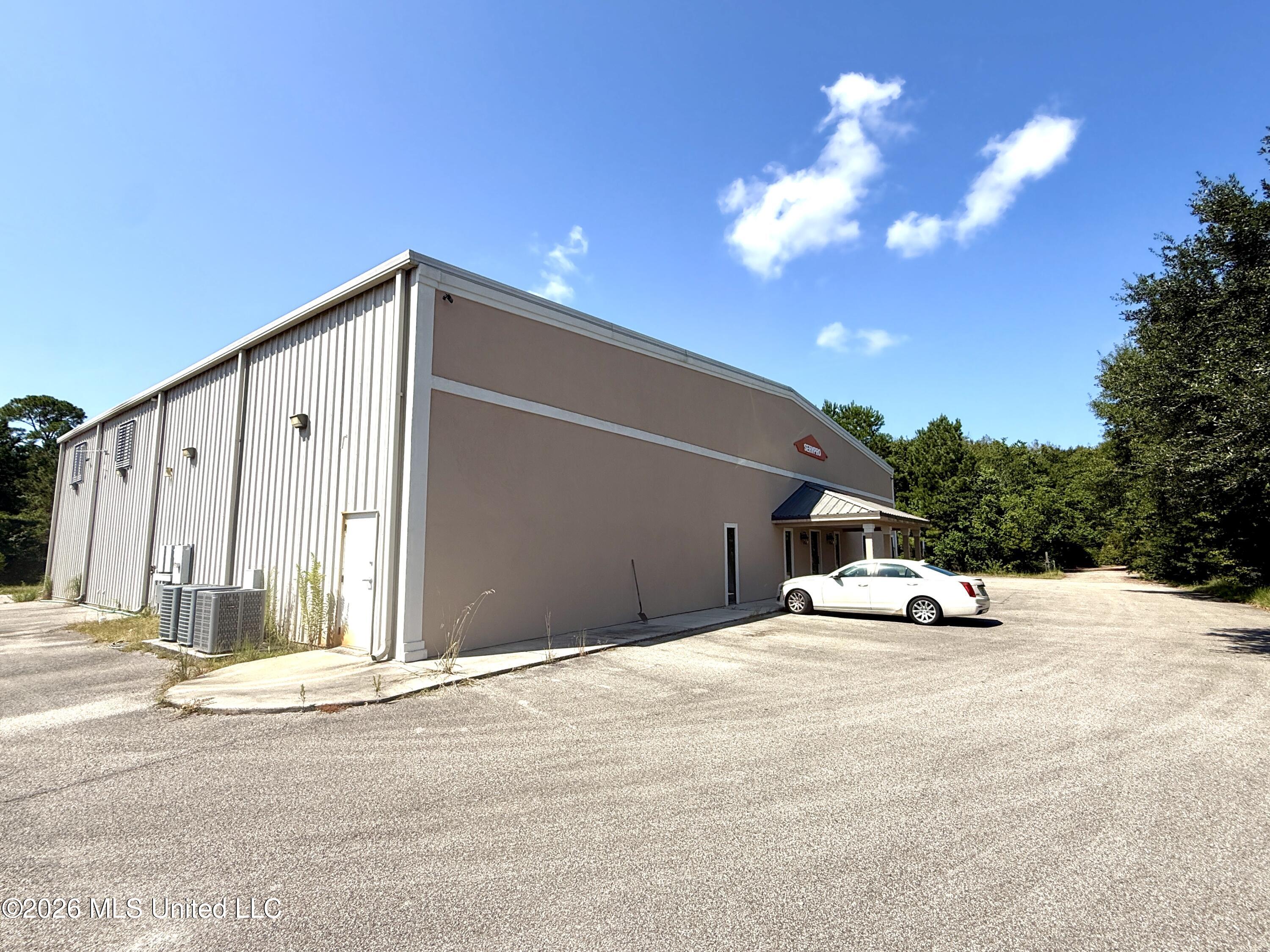 12760 Lorraine Road Property Photo 10