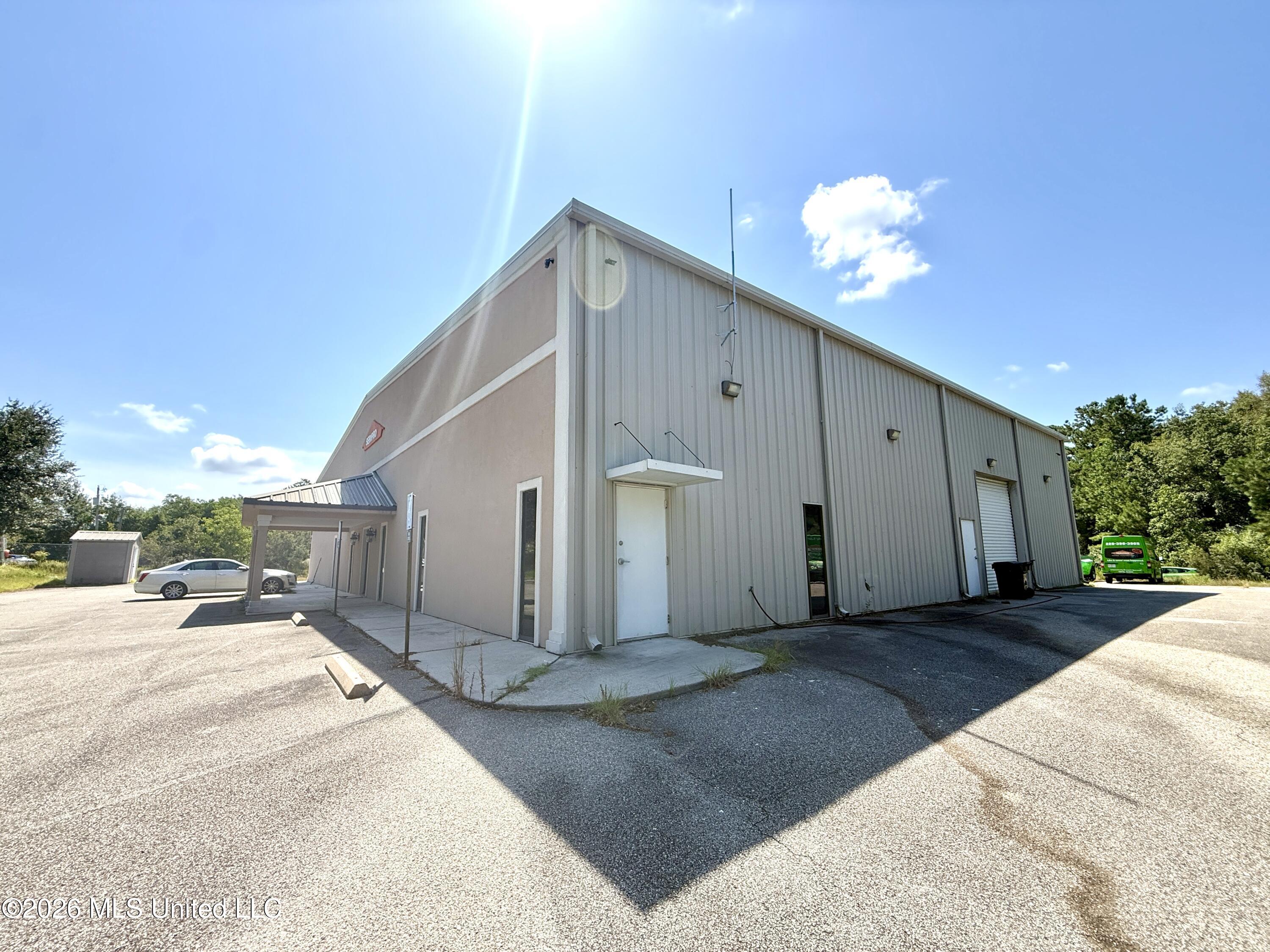 12760 Lorraine Road Property Photo 11