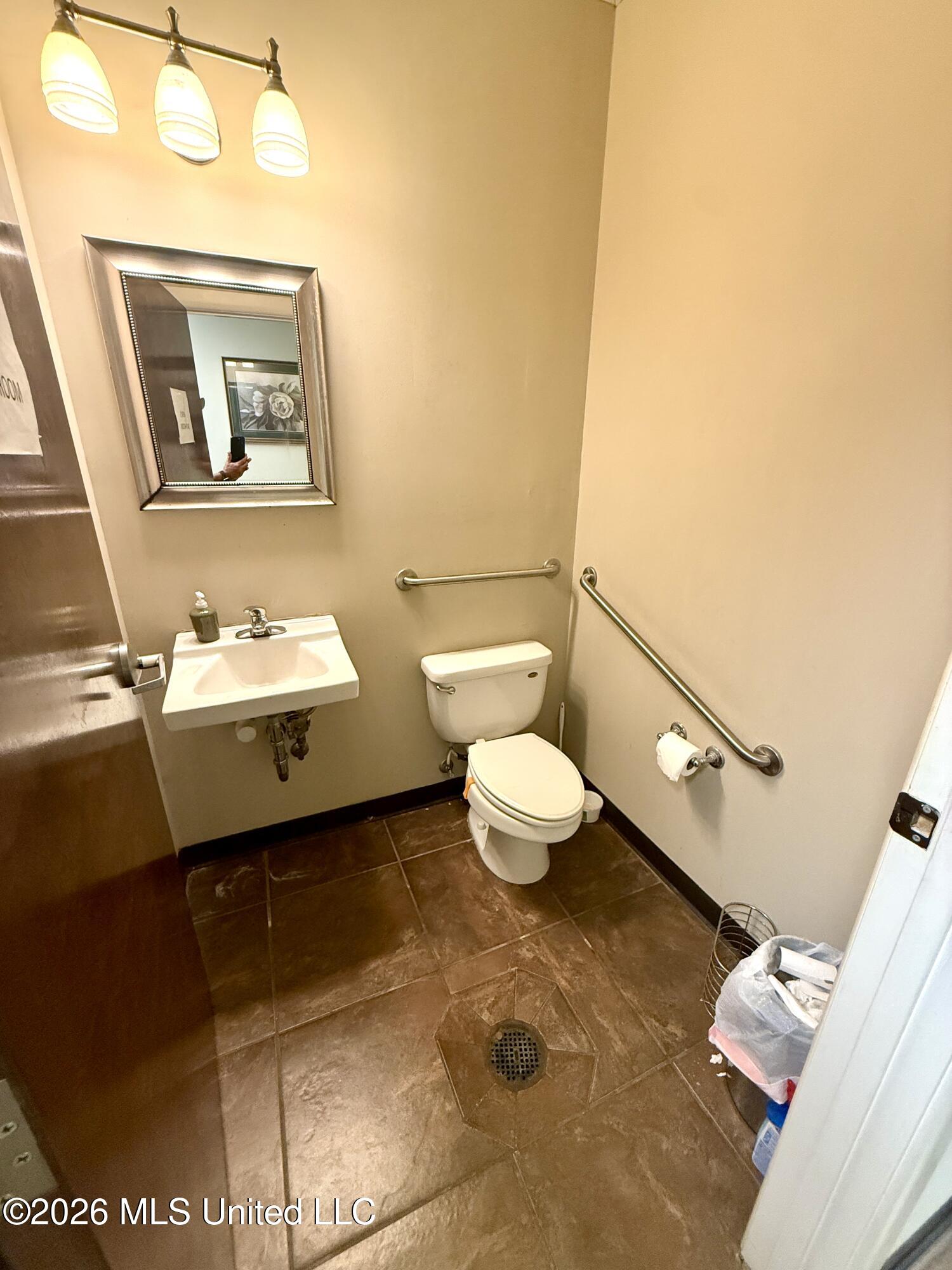 12760 Lorraine Road Property Photo 26