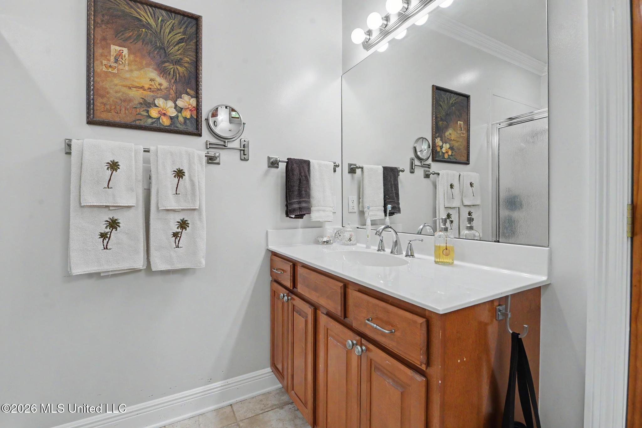 5562 E Diamondhead Drive Property Photo 16