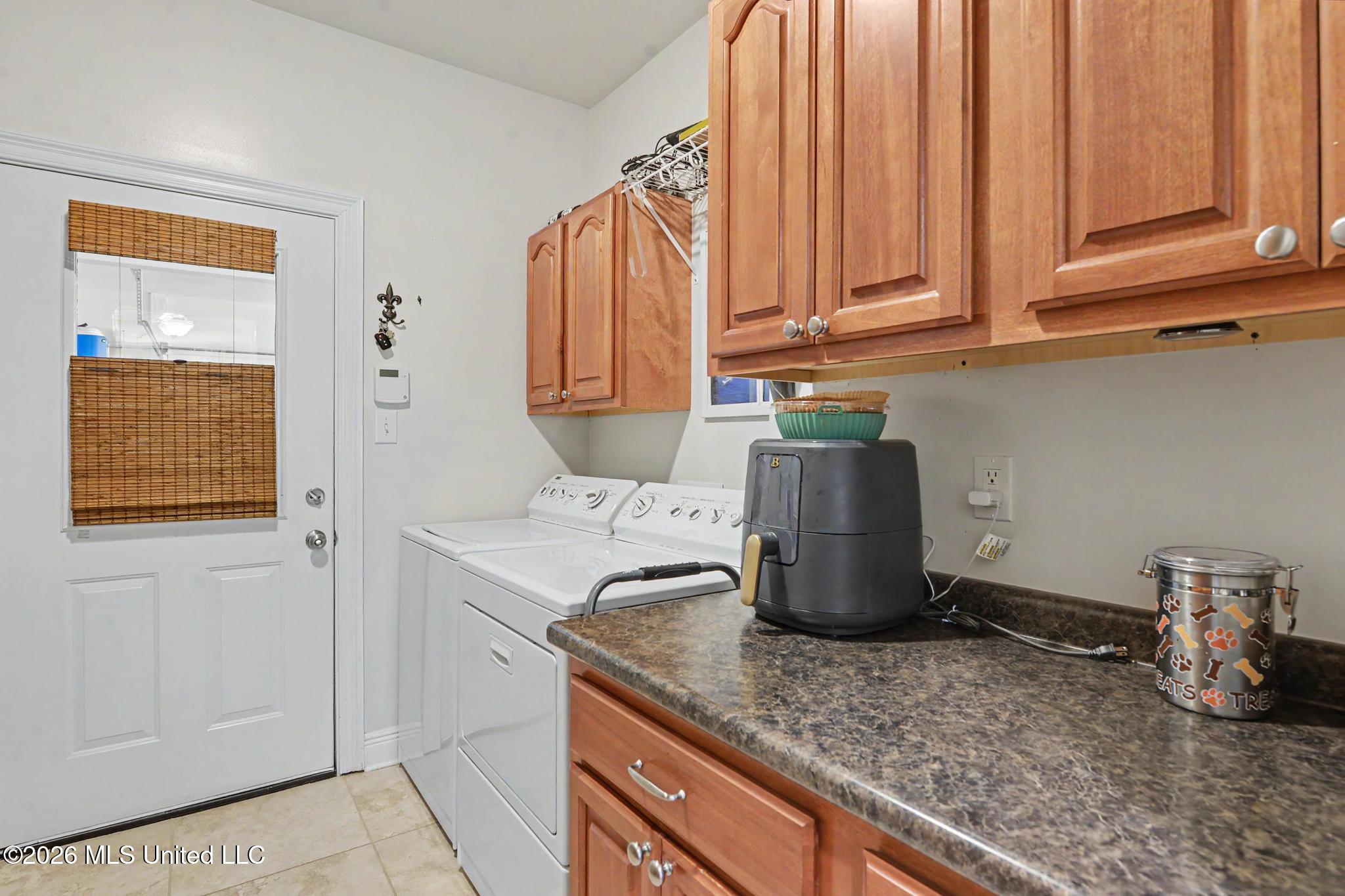 5562 E Diamondhead Drive Property Photo 23