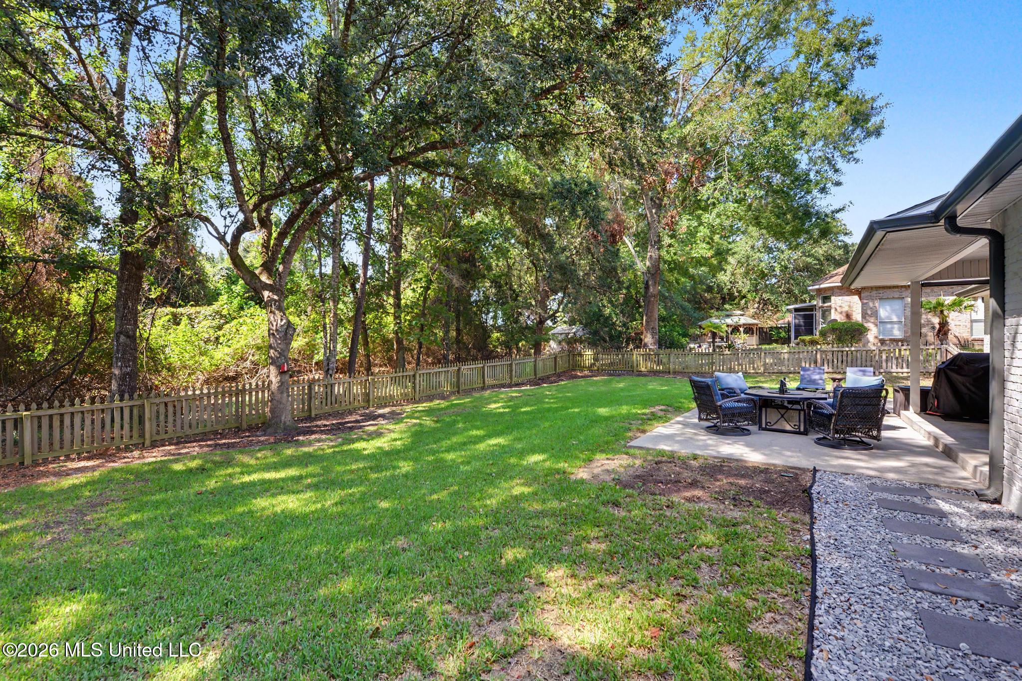 5562 E Diamondhead Drive Property Photo 24