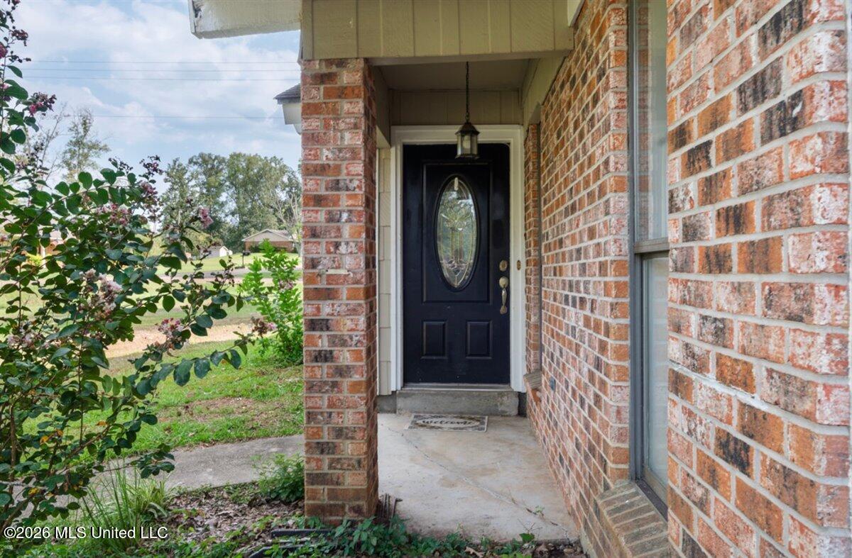 147 Oak Park Drive Property Photo 4